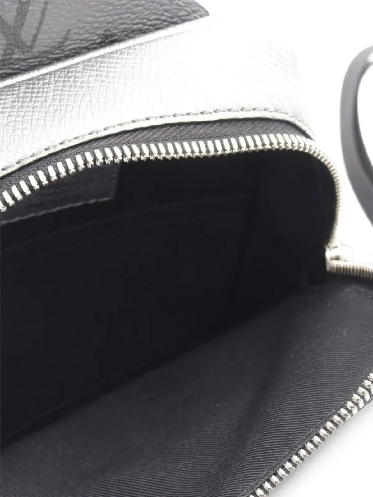 Louis Vuitton Pre-Owned Taigarama クロスボディバッグ（シルバー） - 画像5