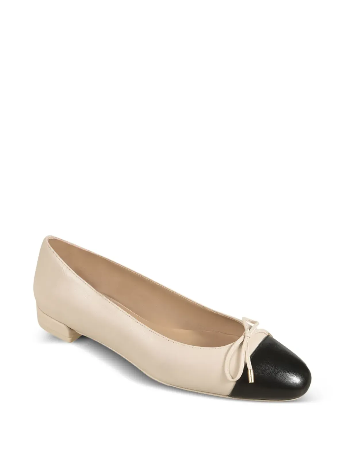 Stuart Weitzman スリックなリボンディテールのフラットパンプス - 画像2