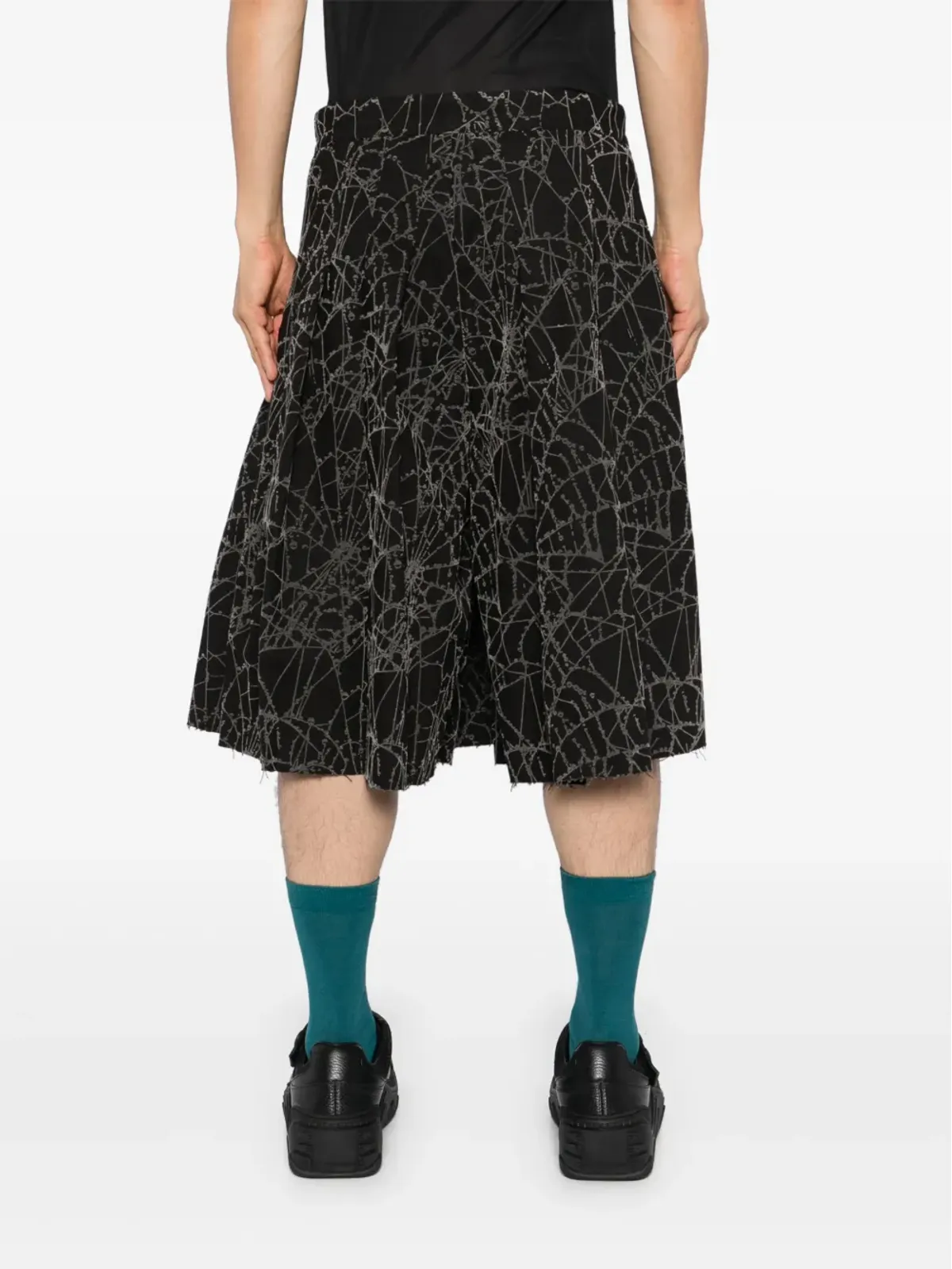 MASU flocky-web pleated shorts - Black - 画像4