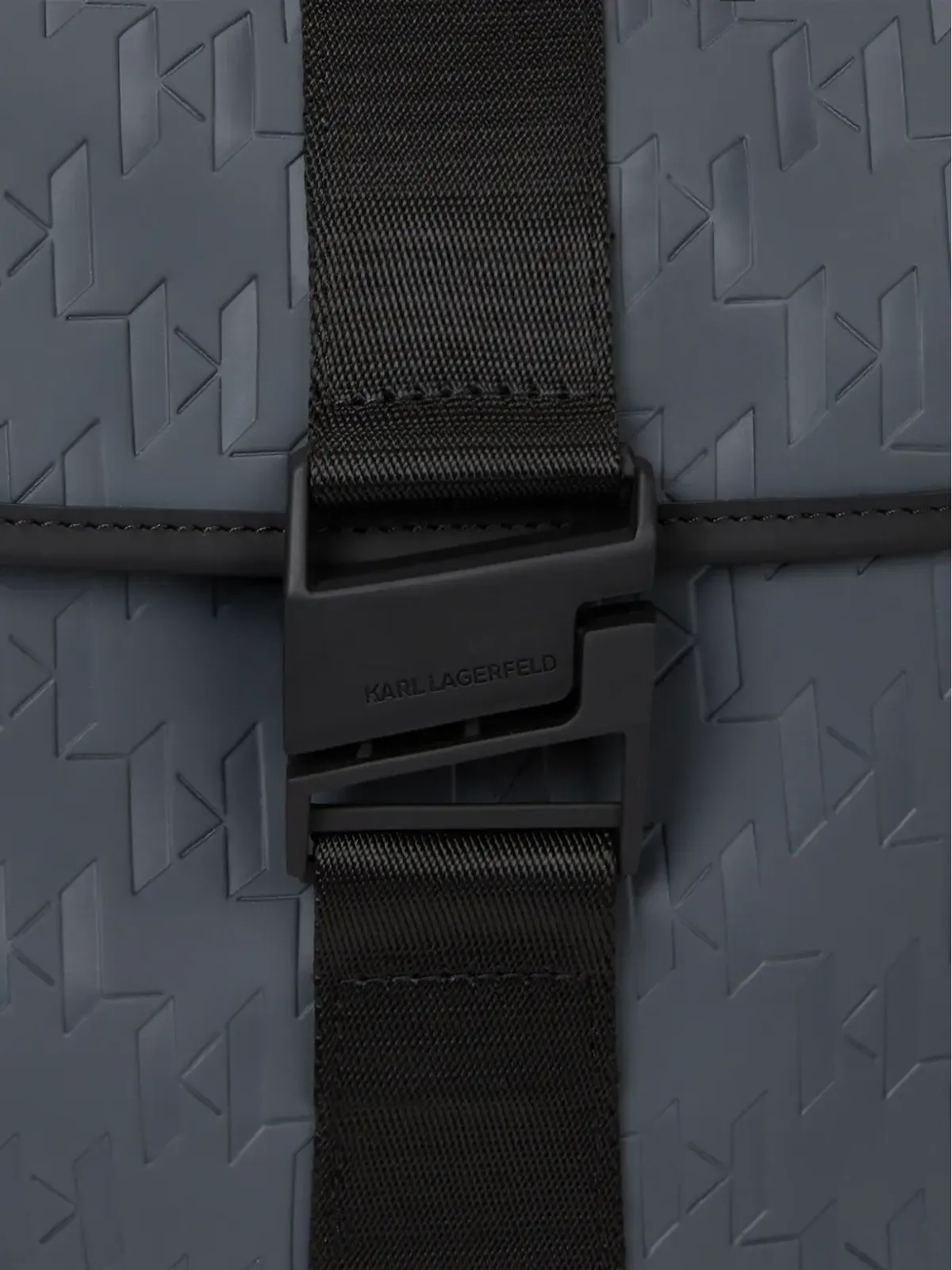Karl Lagerfeld モノグラム耐候性バックパック（グレー） - 画像4