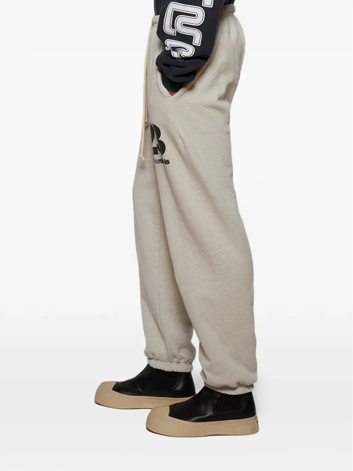 RRR123 グラフィックプリント トラックパンツ - 画像4