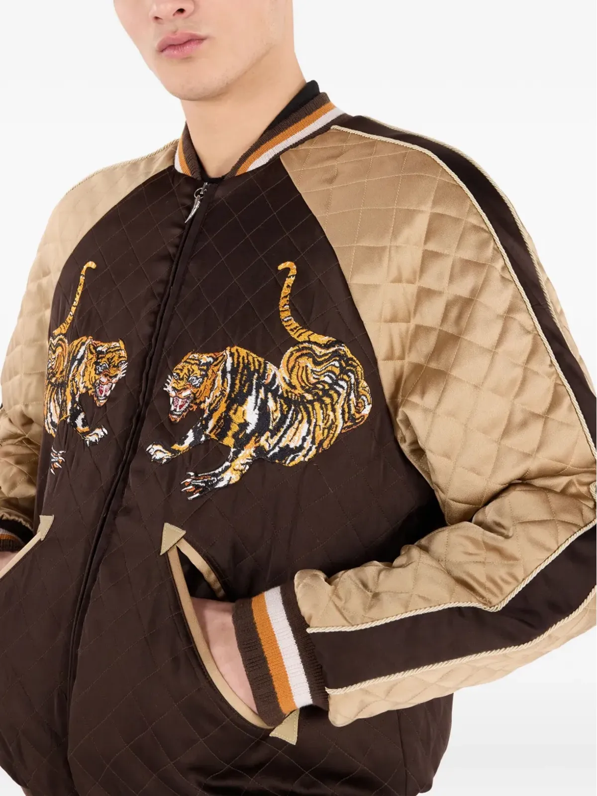 Roberto Cavalli タイガー刺繍のキルティングボンバージャケット - 画像5