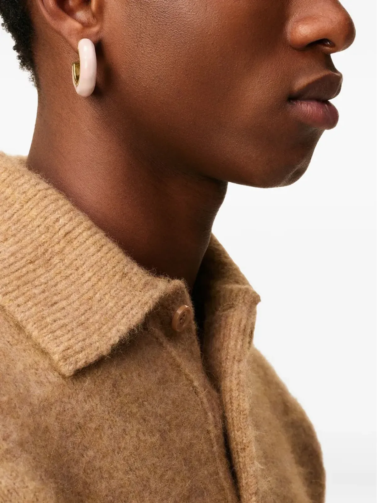 AMI Paris ハンマー加工ラッカー仕上げピアス - 画像2