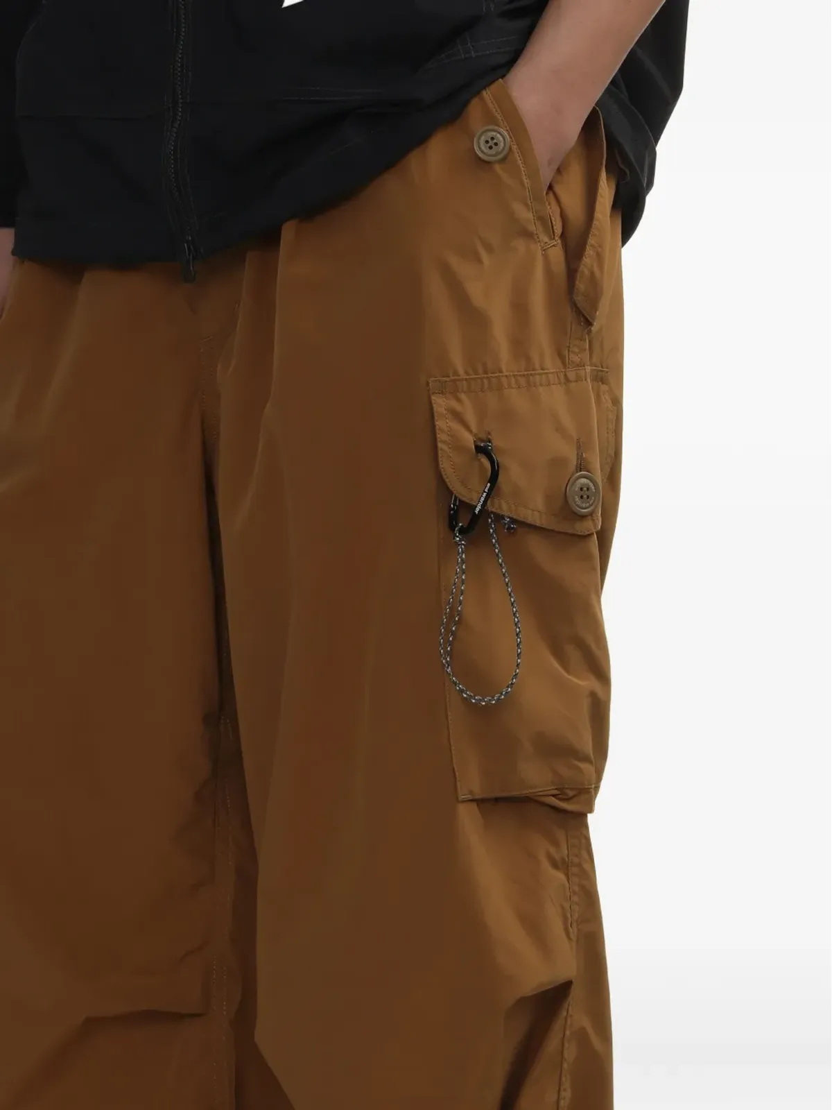 and Wander ベルト付きカーゴパンツ - 画像5