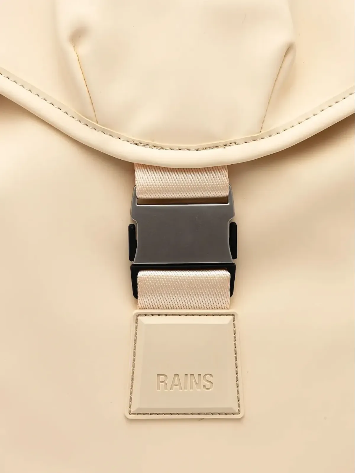 Rains Valera バケツ型バックパック - 画像5