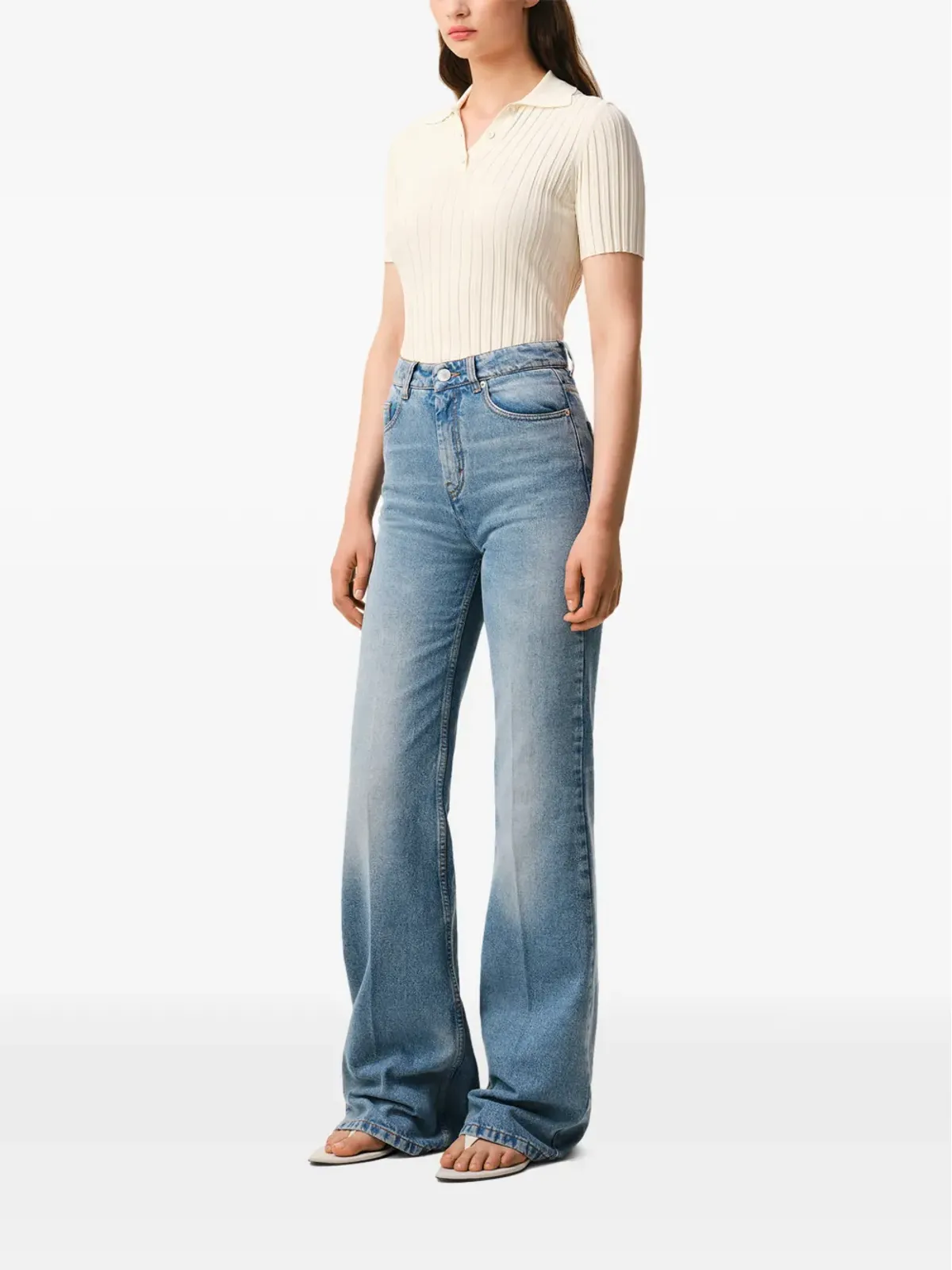 AMI Paris フレアフィット コットン ジーンズ - 画像3
