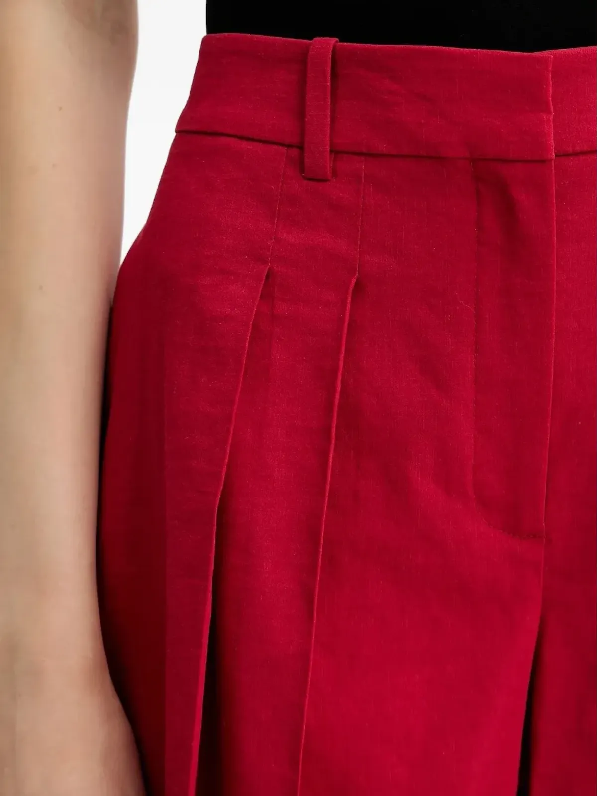 Theory pleated front shorts - Red - 画像2