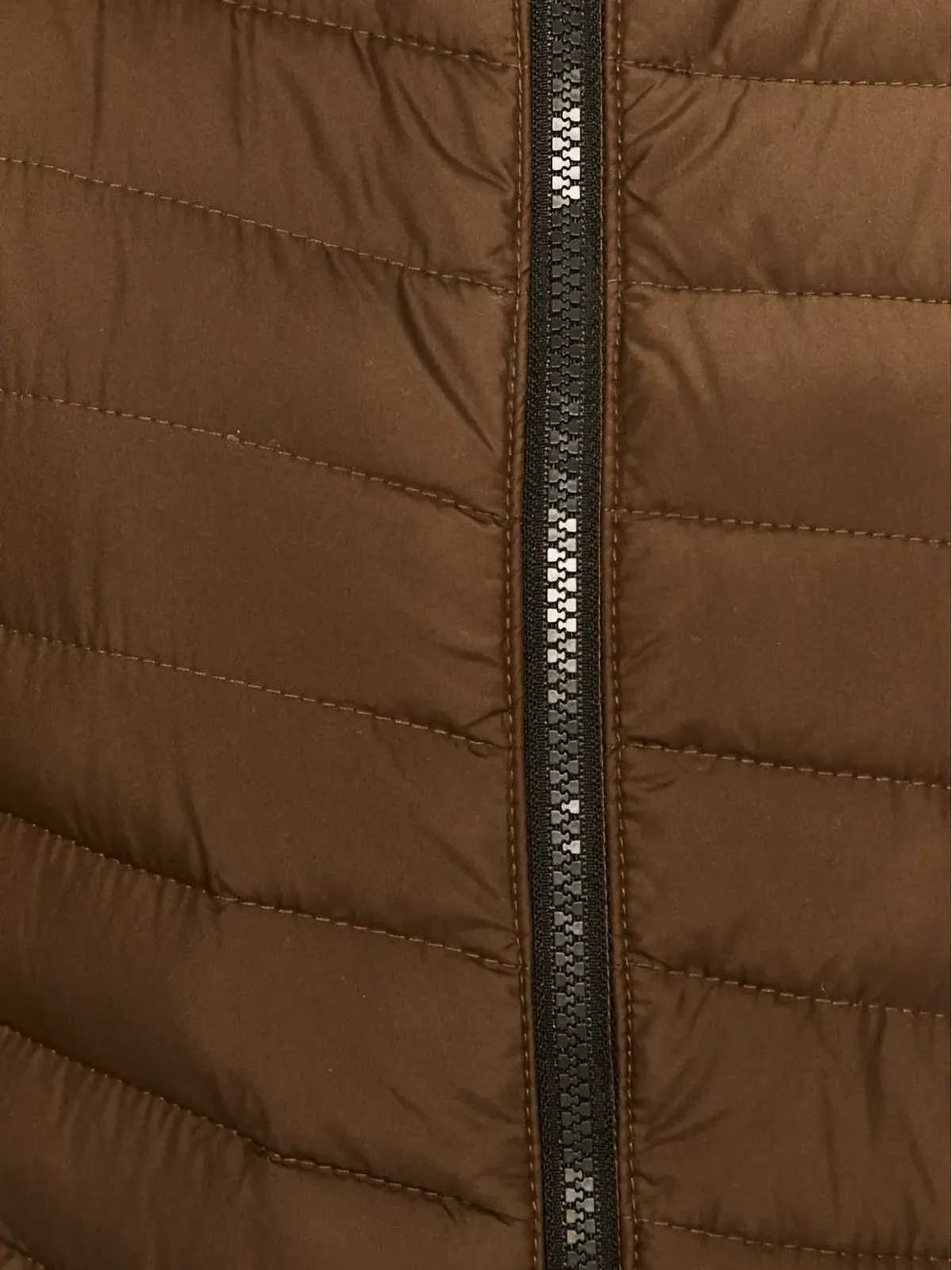 Columbia キルテッドフード付きダウンジャケット - 画像4