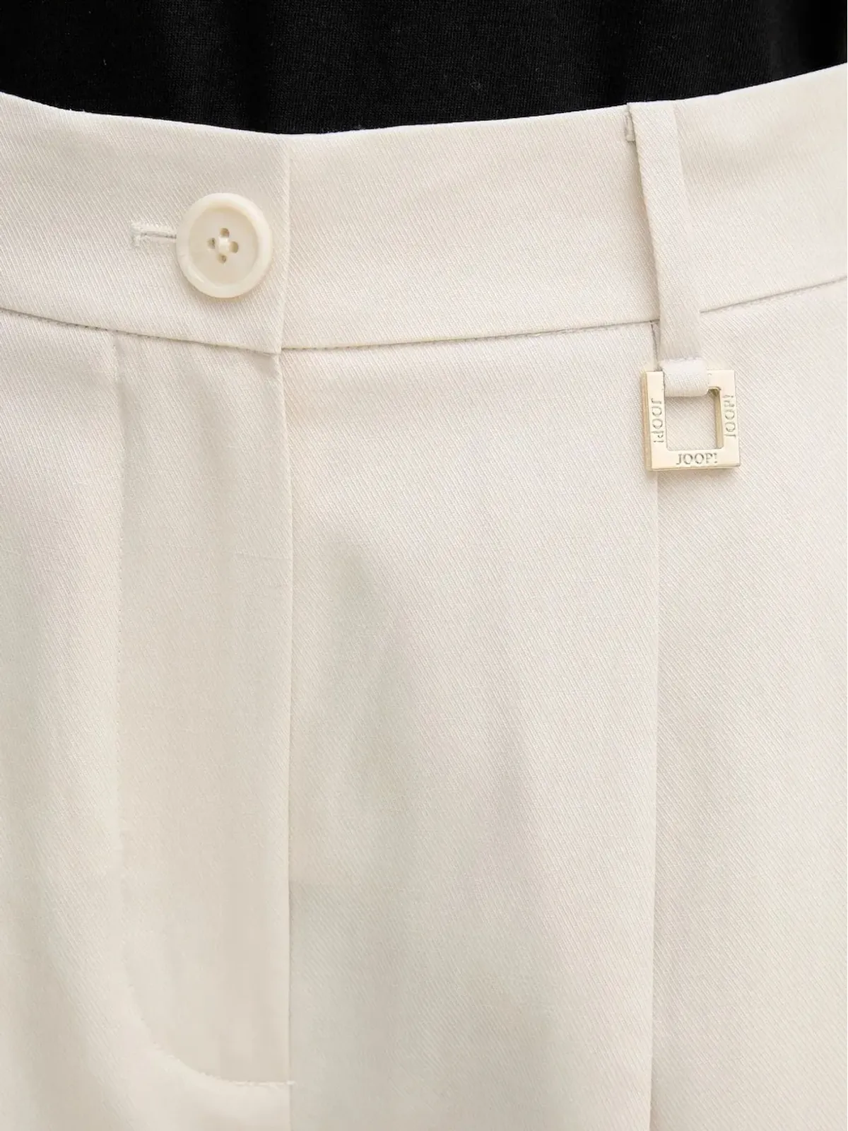 Joop! プリーツフロント ロゴショートパンツ - 画像3