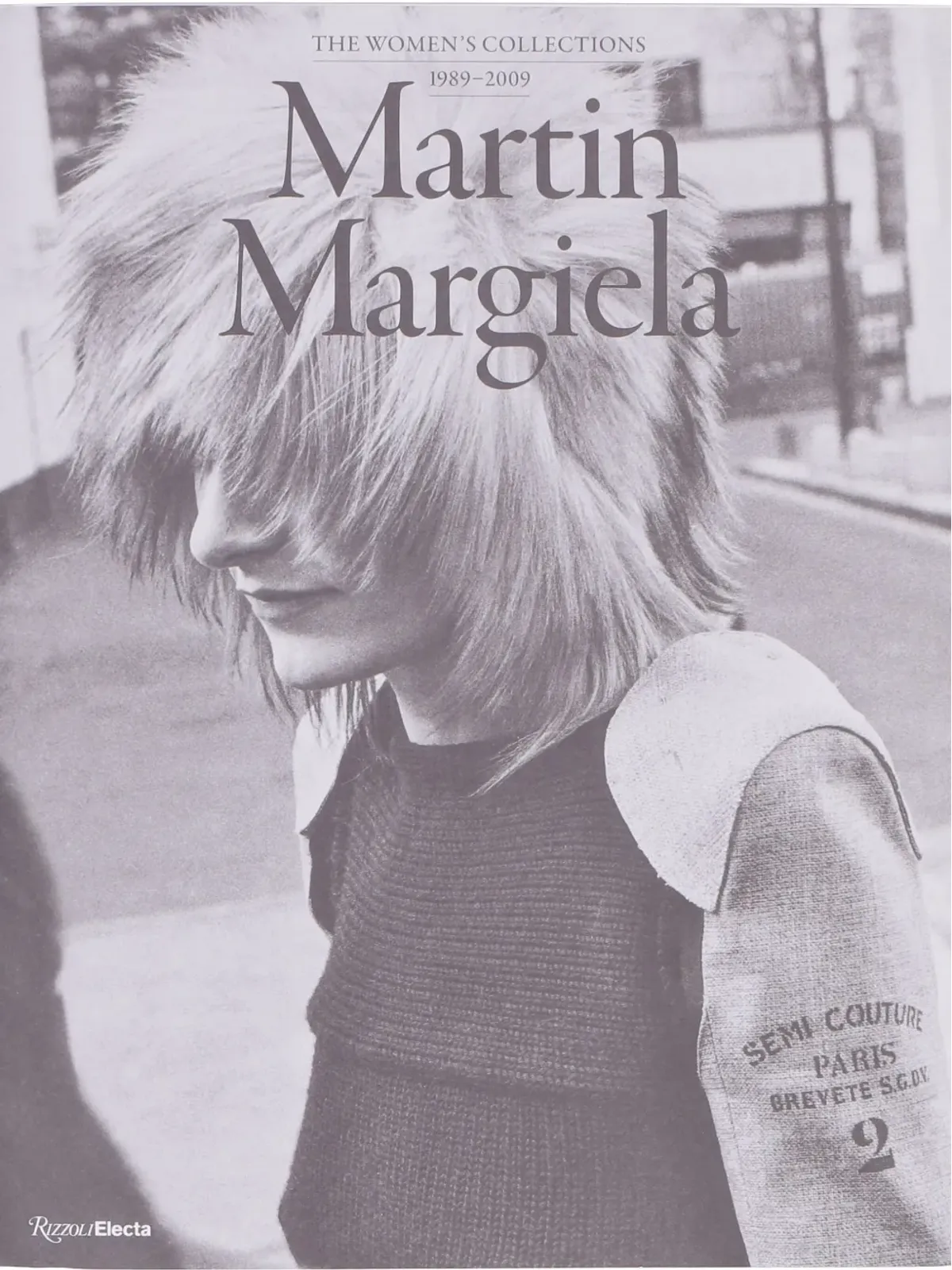 Rizzoli Martin Margiela: The Women's Collections 1989-2009 book - Black - 画像3