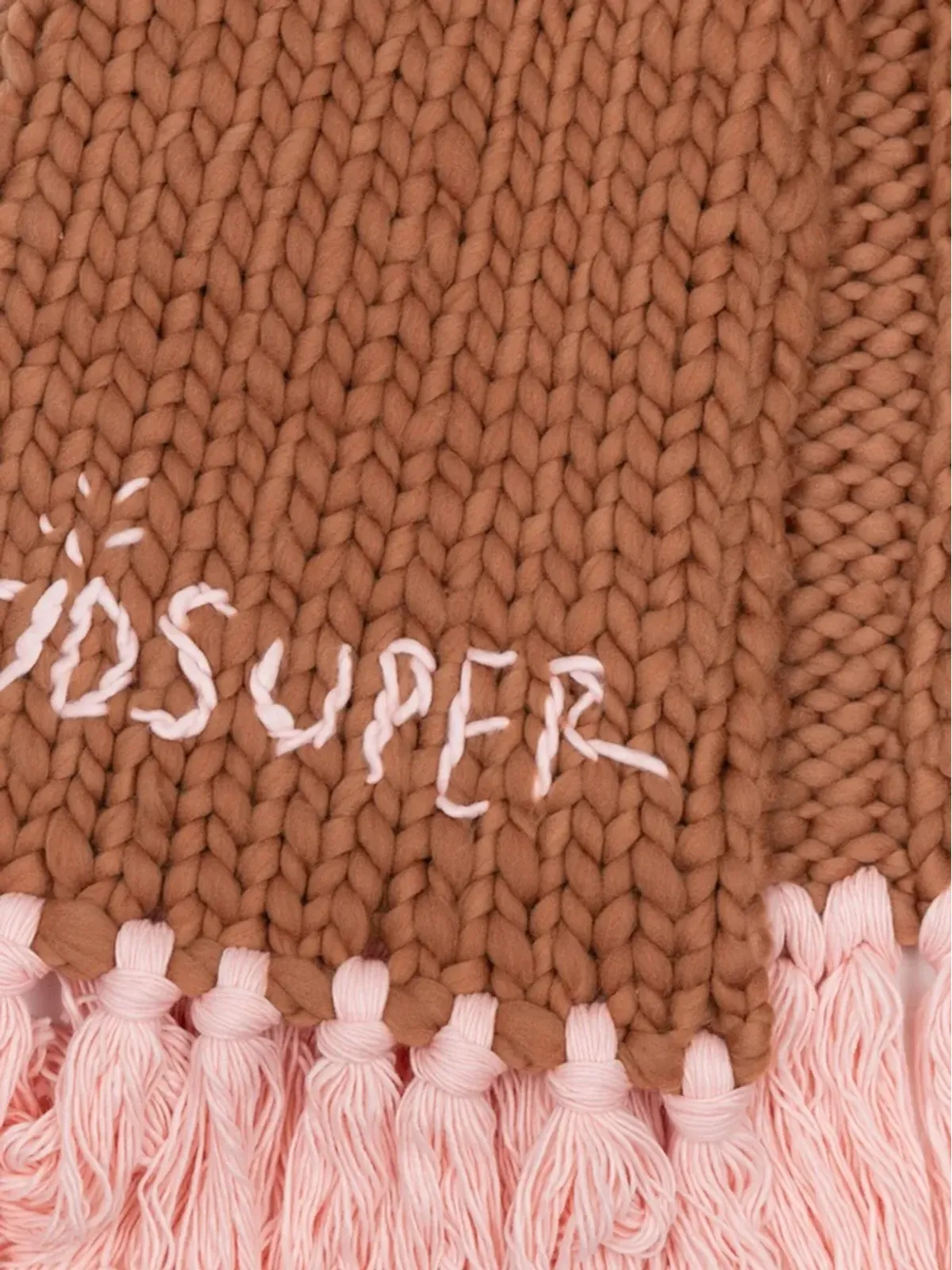 KidSuper ブラウンのチャンクニットスカーフ - 画像2