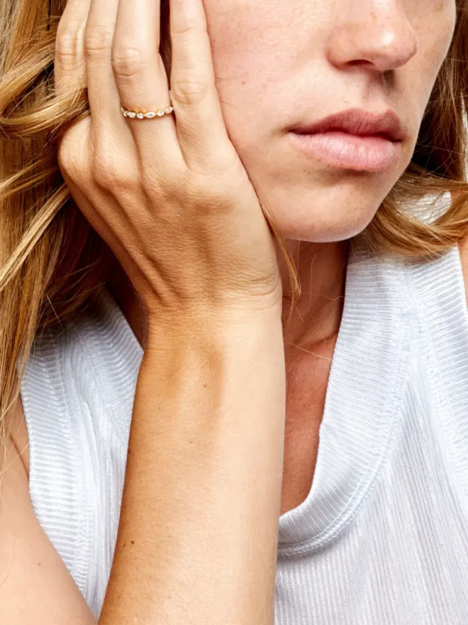 We by WHITEbIRD We by WHITEbIRD 18Kリサイクルイエローゴールド Marilyn ダイヤモンド リングの商品画像