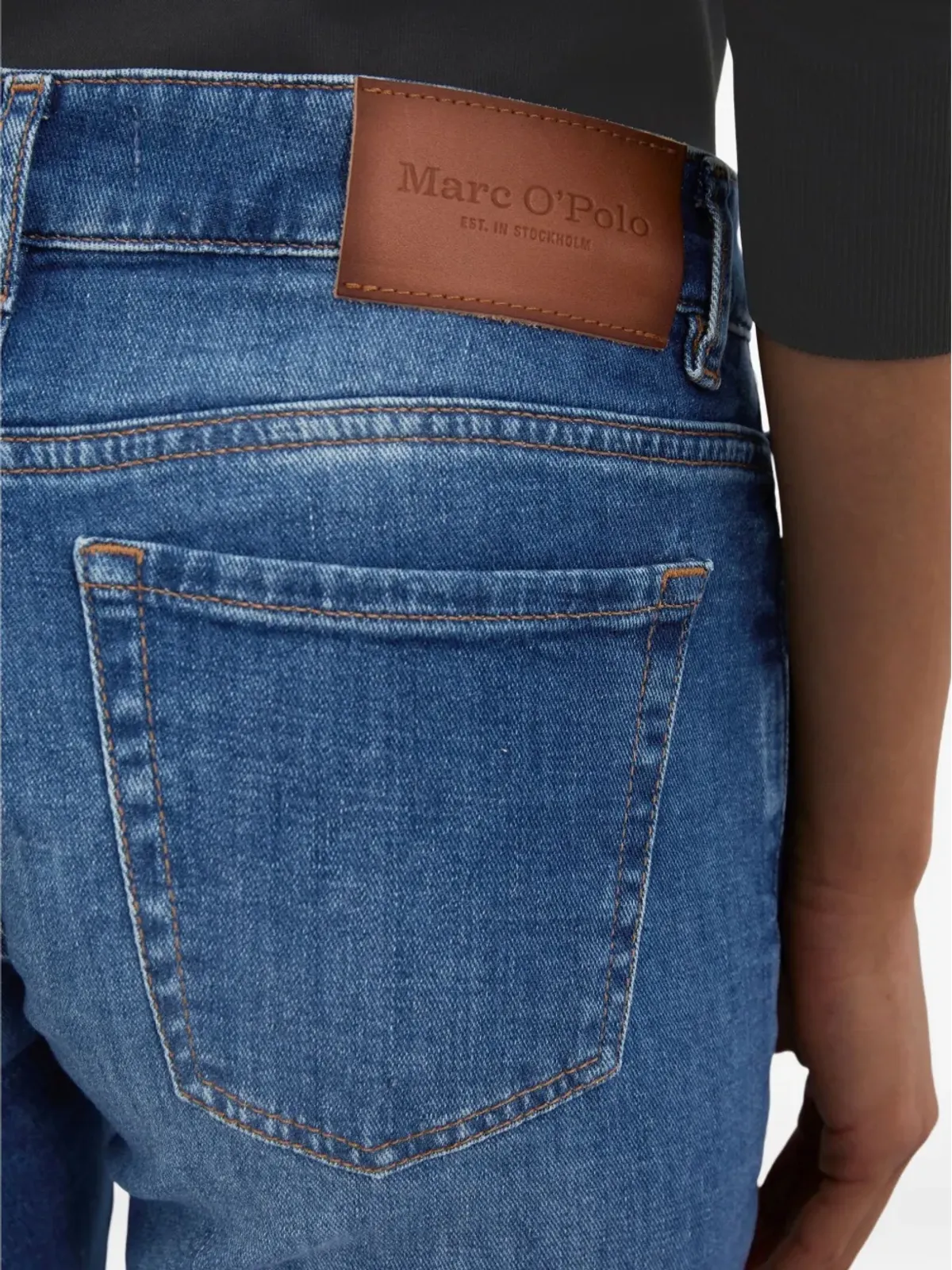 Marc O'Polo ロゴパッチジーンズ - 画像4