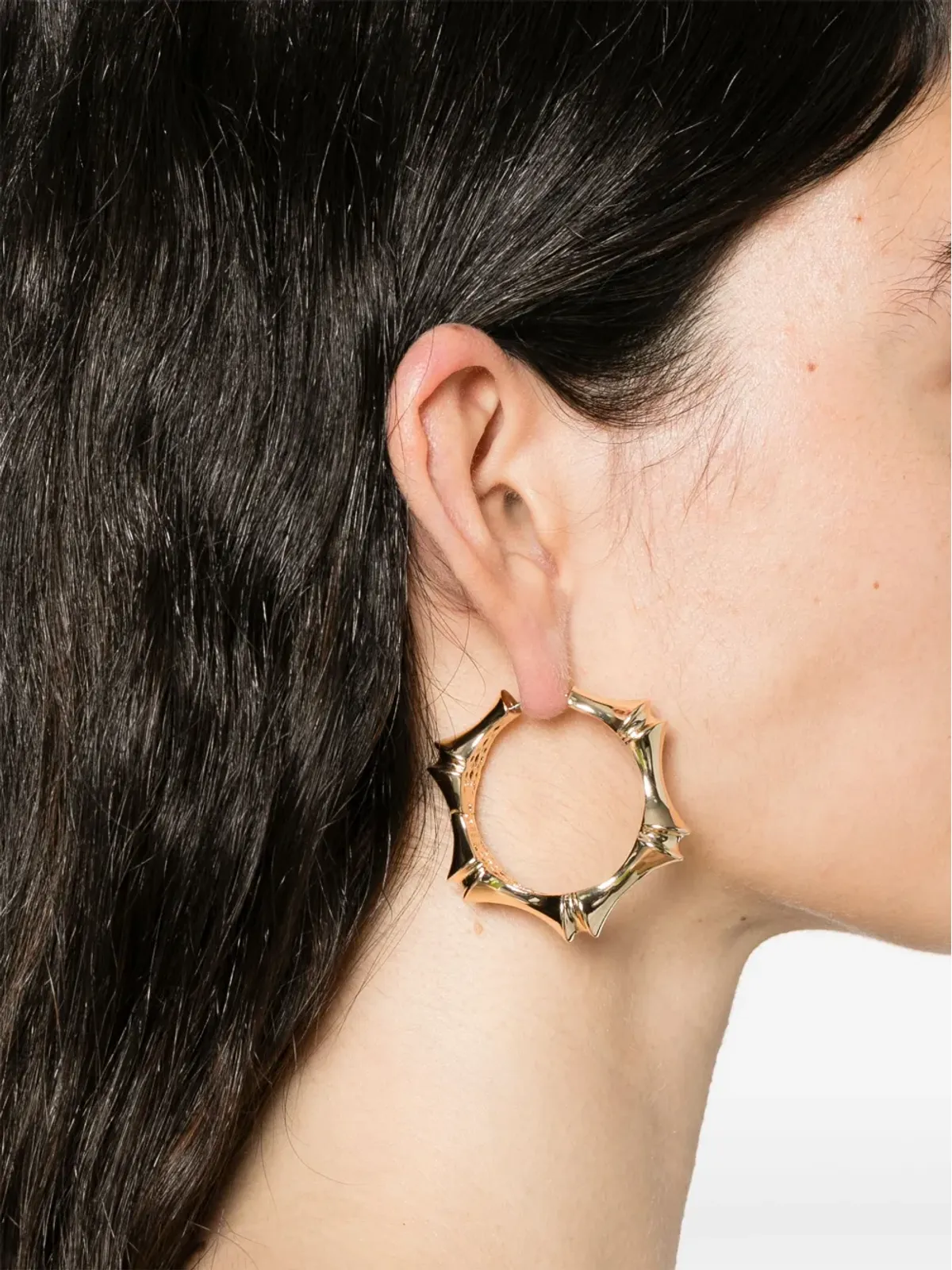 Eddie Borgo 大ぶりバンブーフープピアス - 画像2