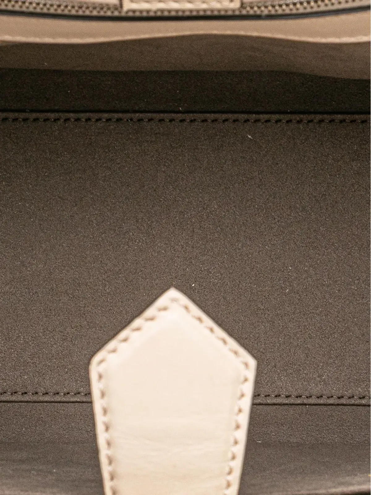 Fendi Pre-Owned 小型バイカラー カーフスキン ウィップステッチ ランウェイ・サッチェル ブラウン - 画像5