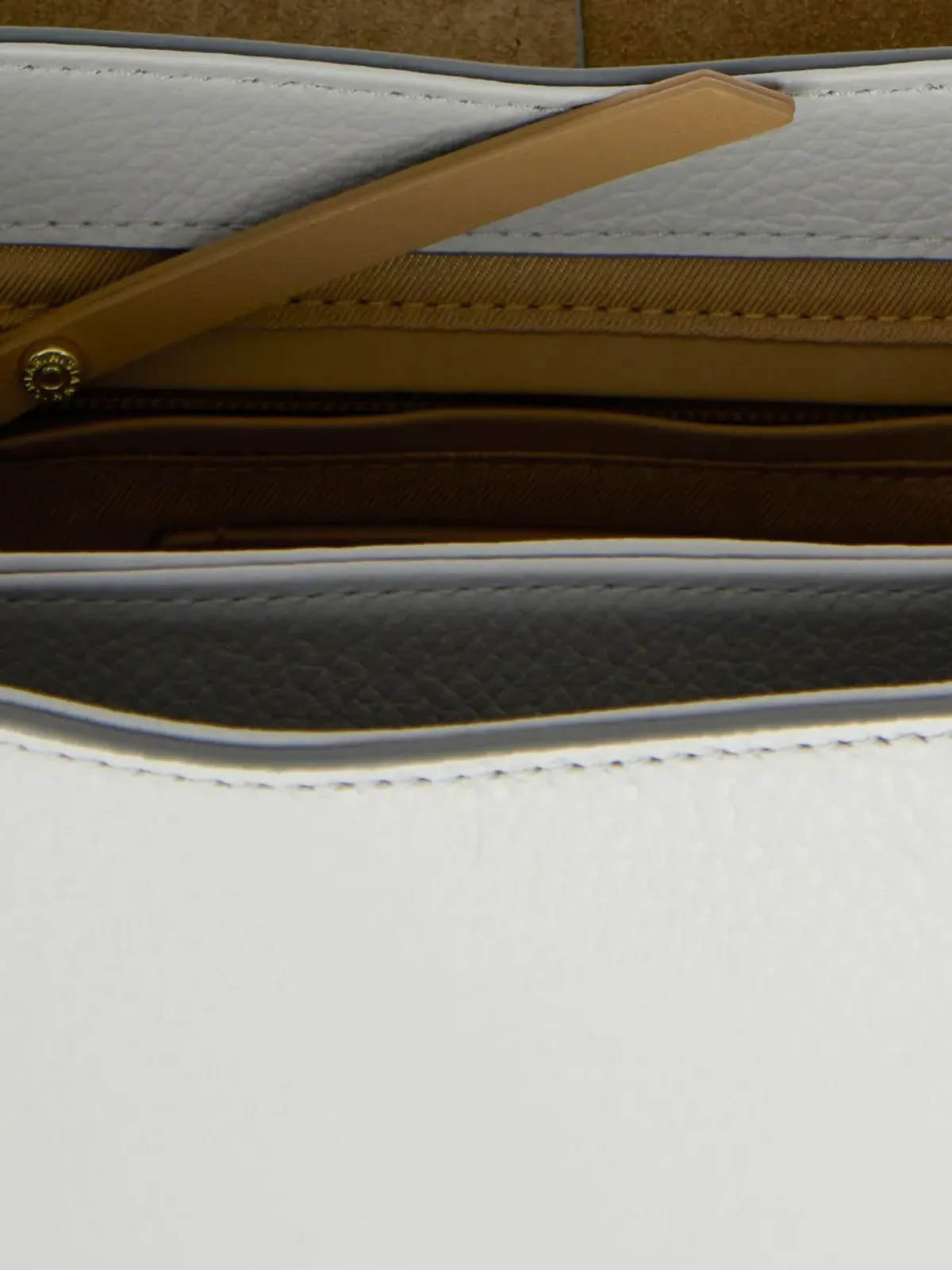 GIANNI CHIARINI ヘレナ ラウンド テクスチャードレザー ショルダーバッグ - 画像3