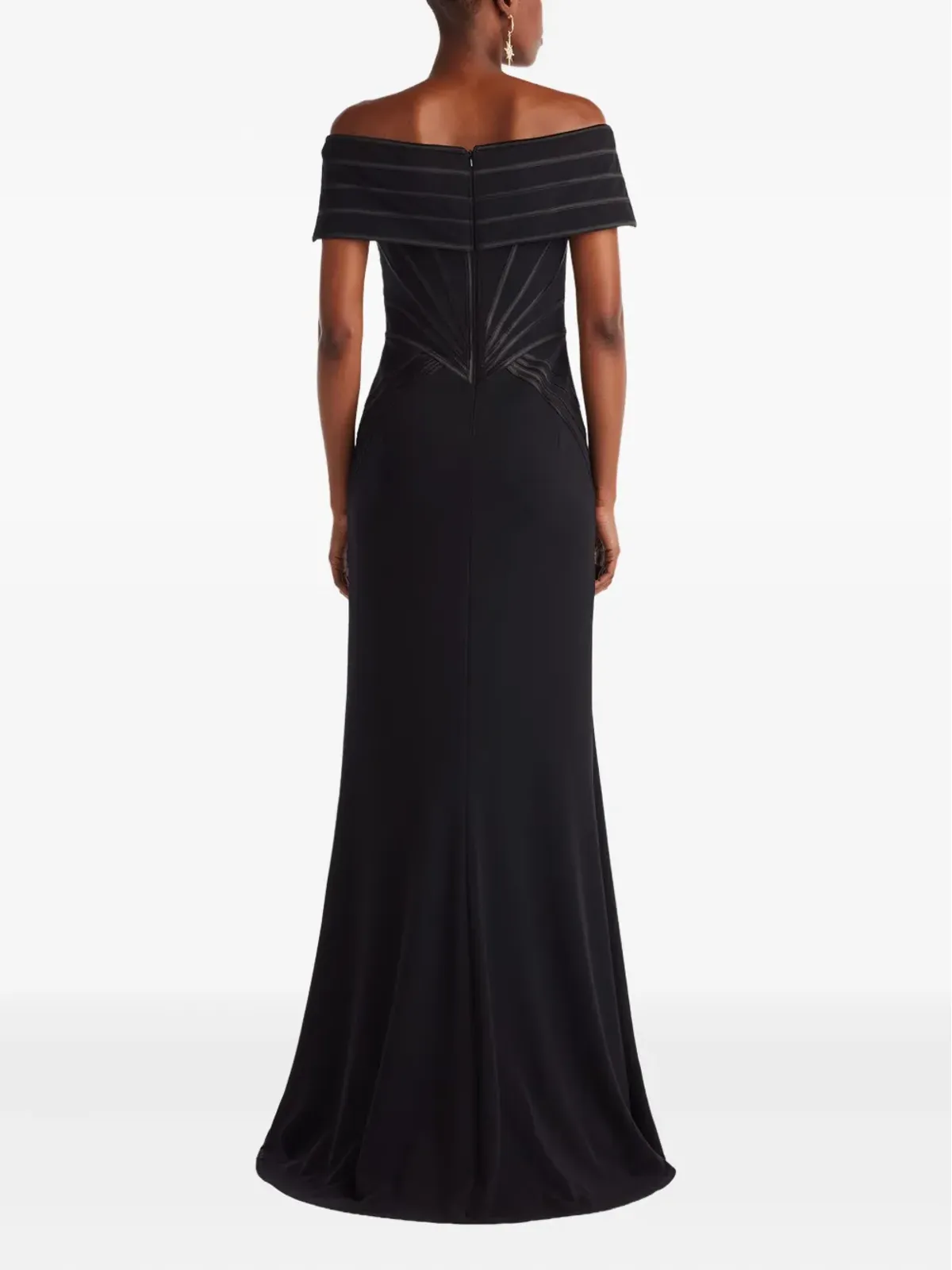 Tadashi Shoji オフショルダーパネルドガウン - 画像3
