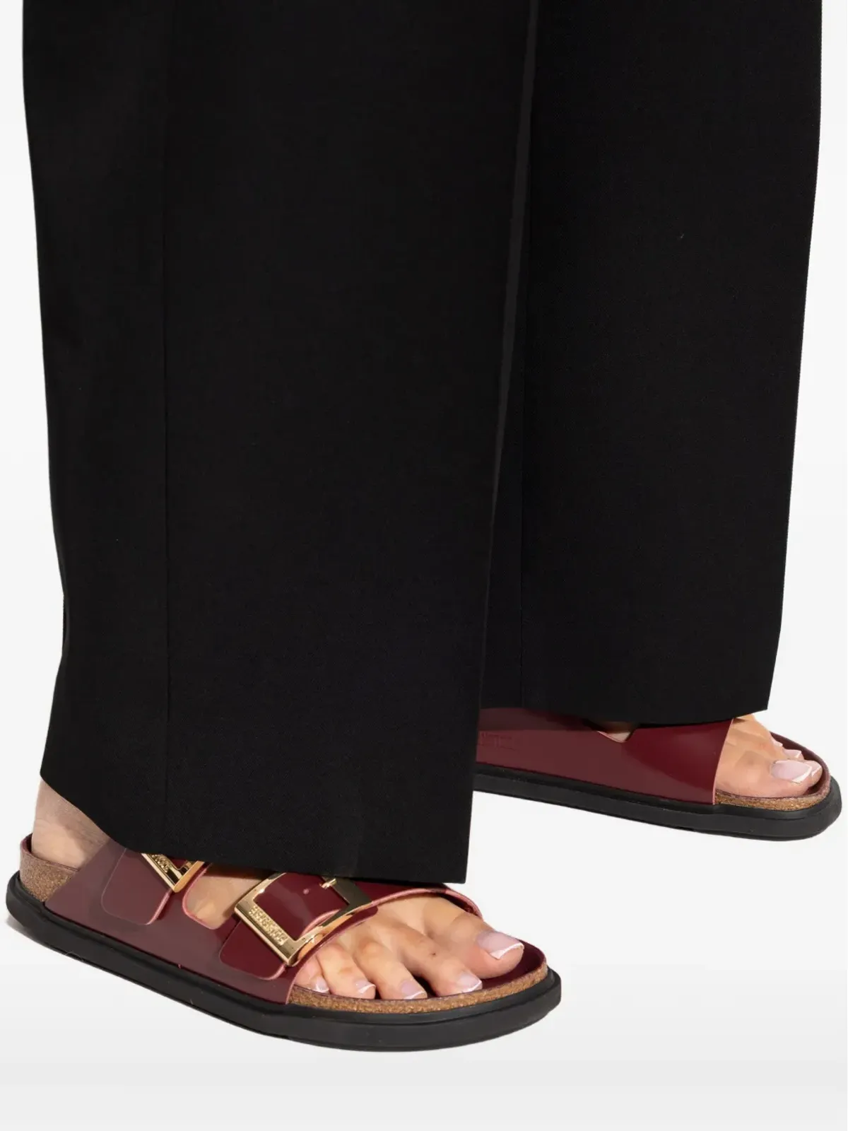 Birkenstock アリゾナ ダブルバックル フラットサンダル - ZINFANDEL HIGH SHINE - 画像4