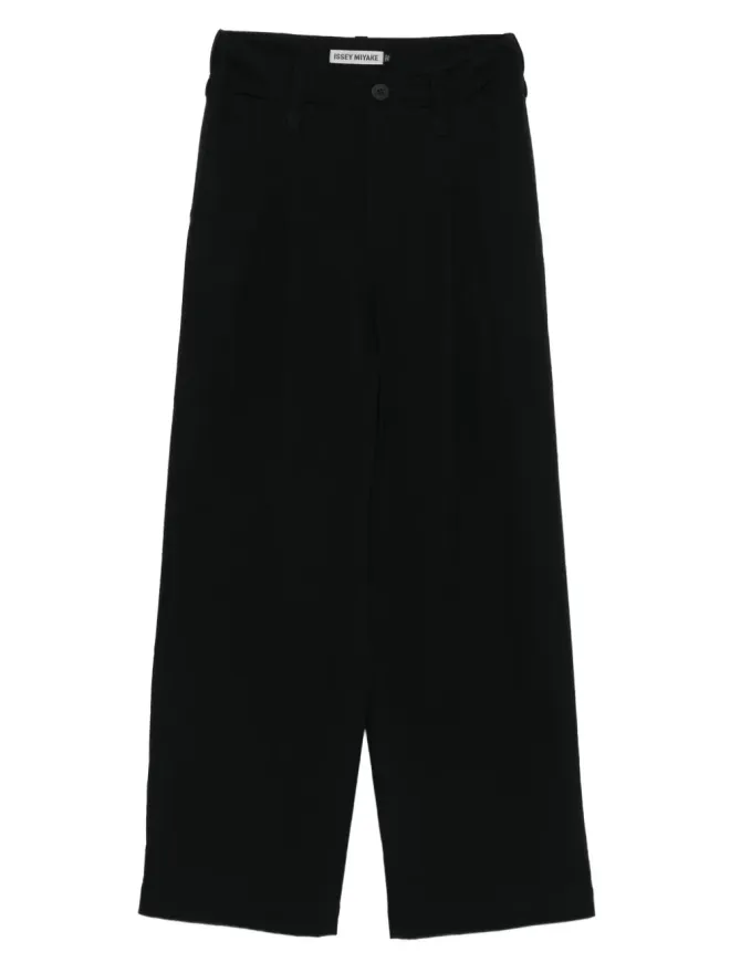 Issey Miyake Issey Miyake ダーツディテールパンツの商品画像