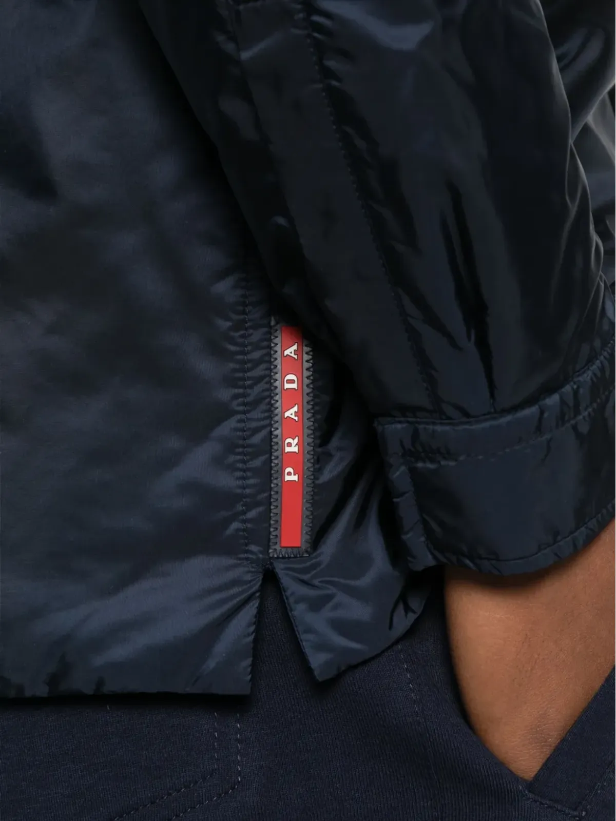 Prada Linea Rossa ジップポケット付きオーバーシャツ - 画像5