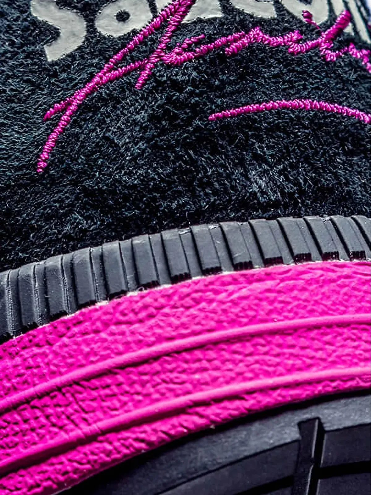 Saucony x Acribik テックノワール グラデーションエフェクト スニーカー - 画像5