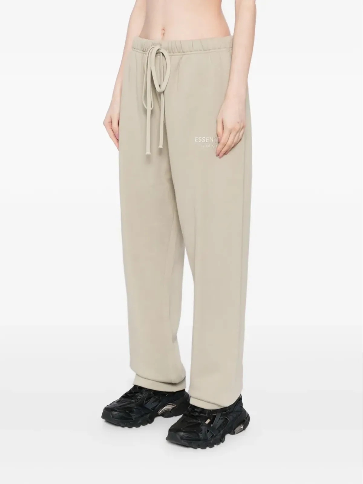 FEAR OF GOD ESSENTIALS ロゴエンボスパンツ - 画像3