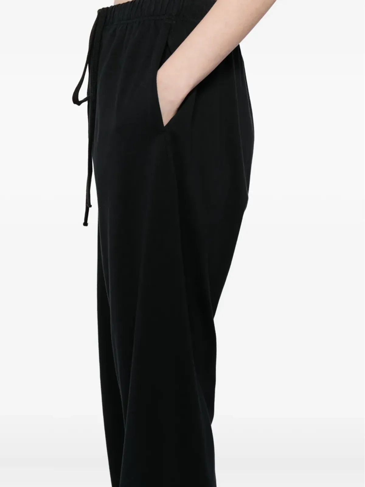 FEAR OF GOD ESSENTIALS ロゴパッチパンツ - 画像5