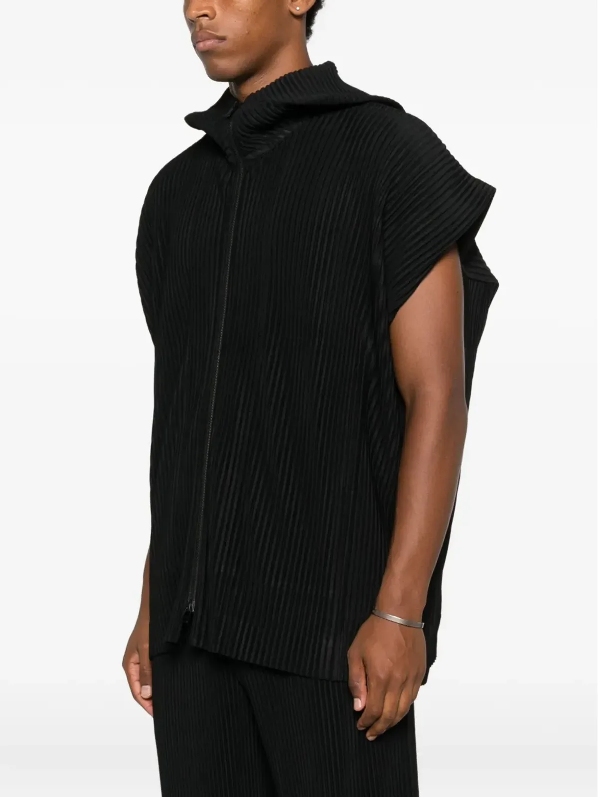 Homme Plissé Issey Miyake フード付きプリーツジレ ブラック - 画像3