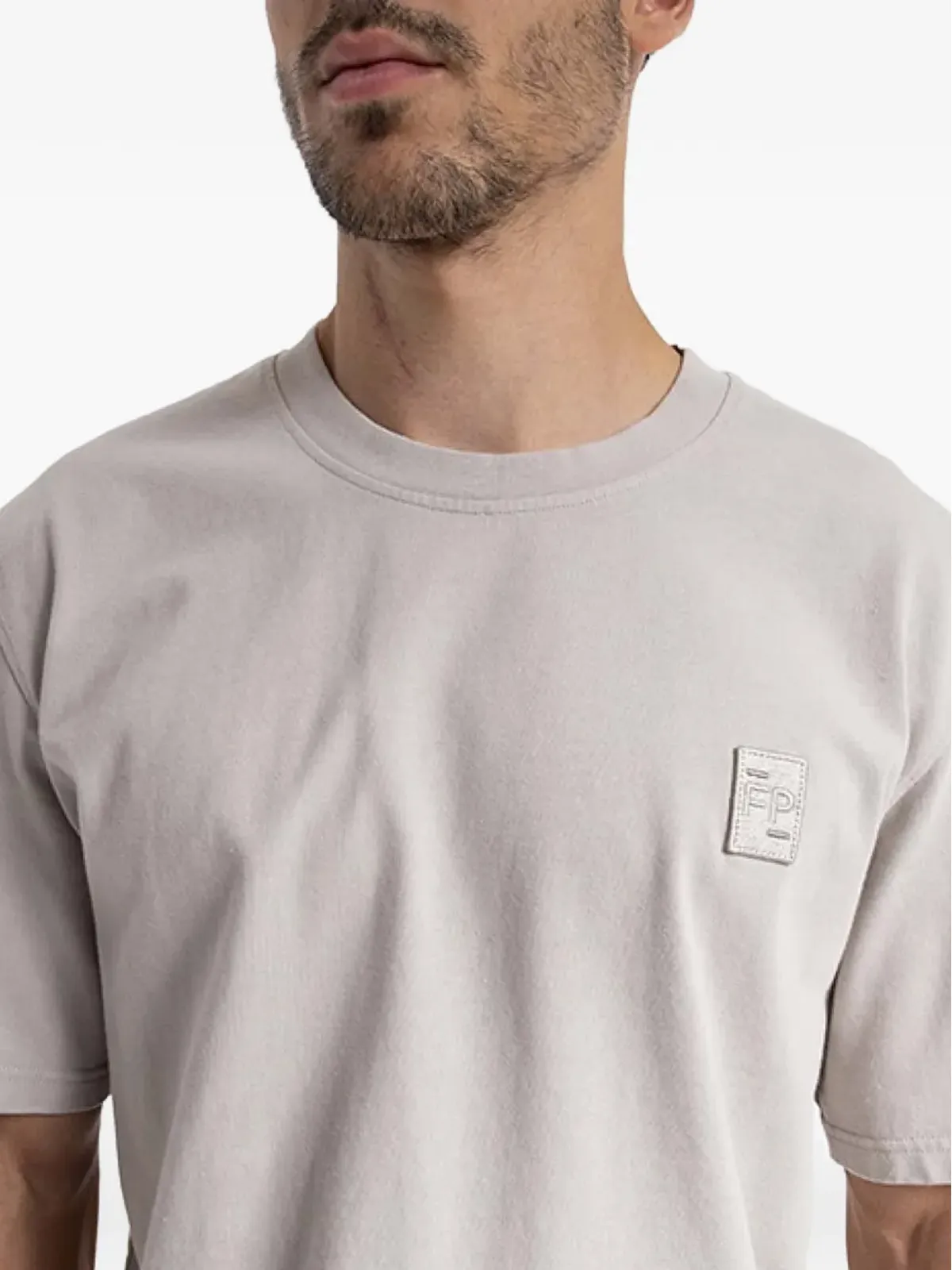 Filling Pieces ロゴアップリケTシャツ - 画像5