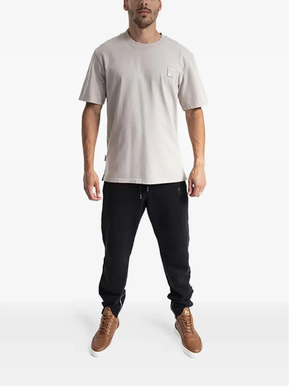 Filling Pieces ロゴアップリケTシャツ - 画像2