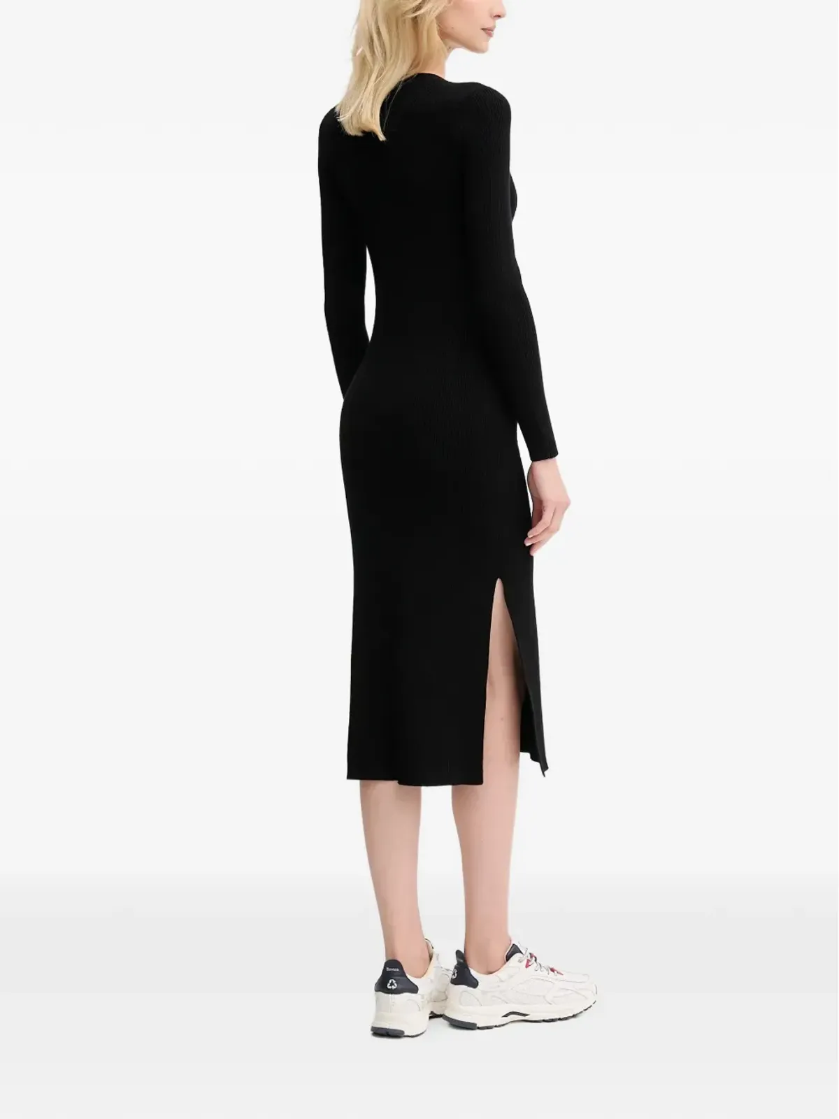 Lacoste ブラック Vネックのリブ編みミディドレス - 画像3