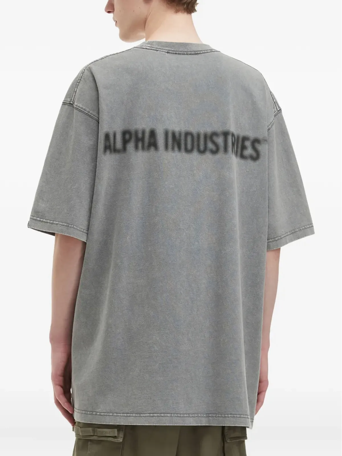 Alpha Industries ロゴパッチ刺繍 Tシャツ - 画像4