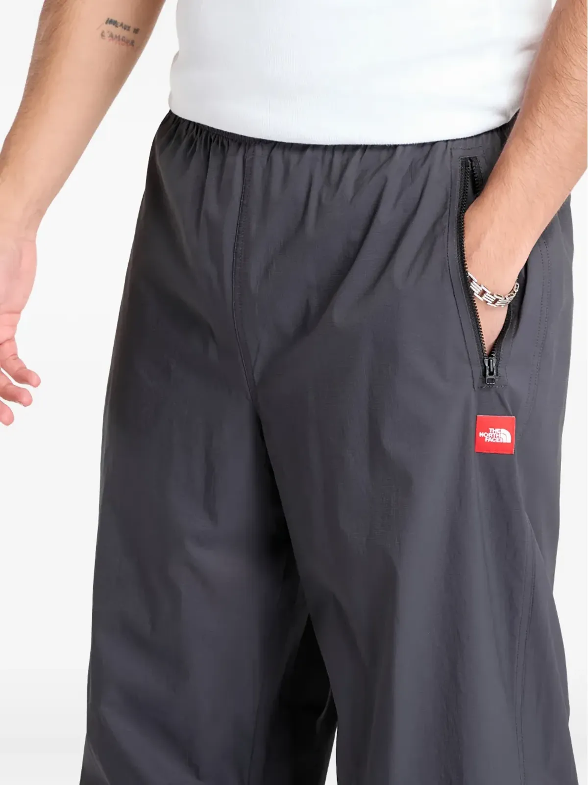 The North Face TNF Red Box Packable Wind trousers - グレー - 画像4