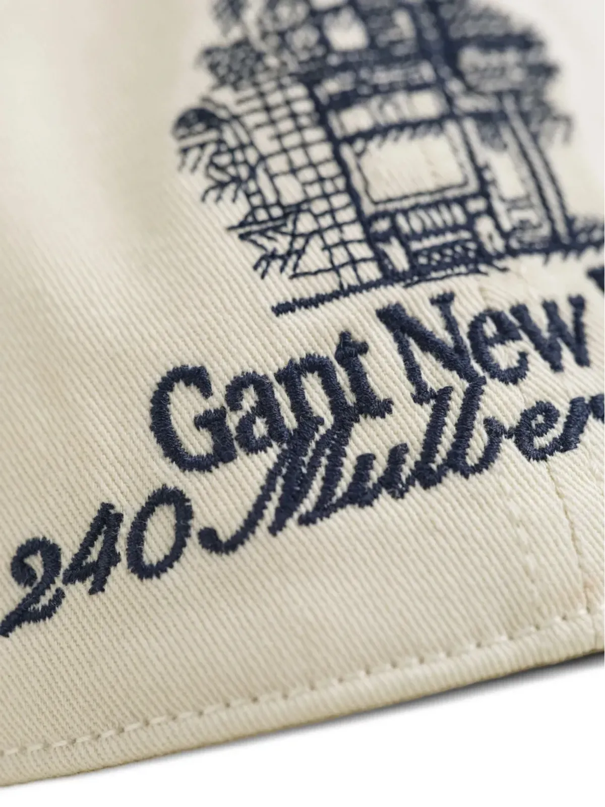 GANT 240 Mulberry Street 刺繍入りオーガニックコットンキャップ - 画像3
