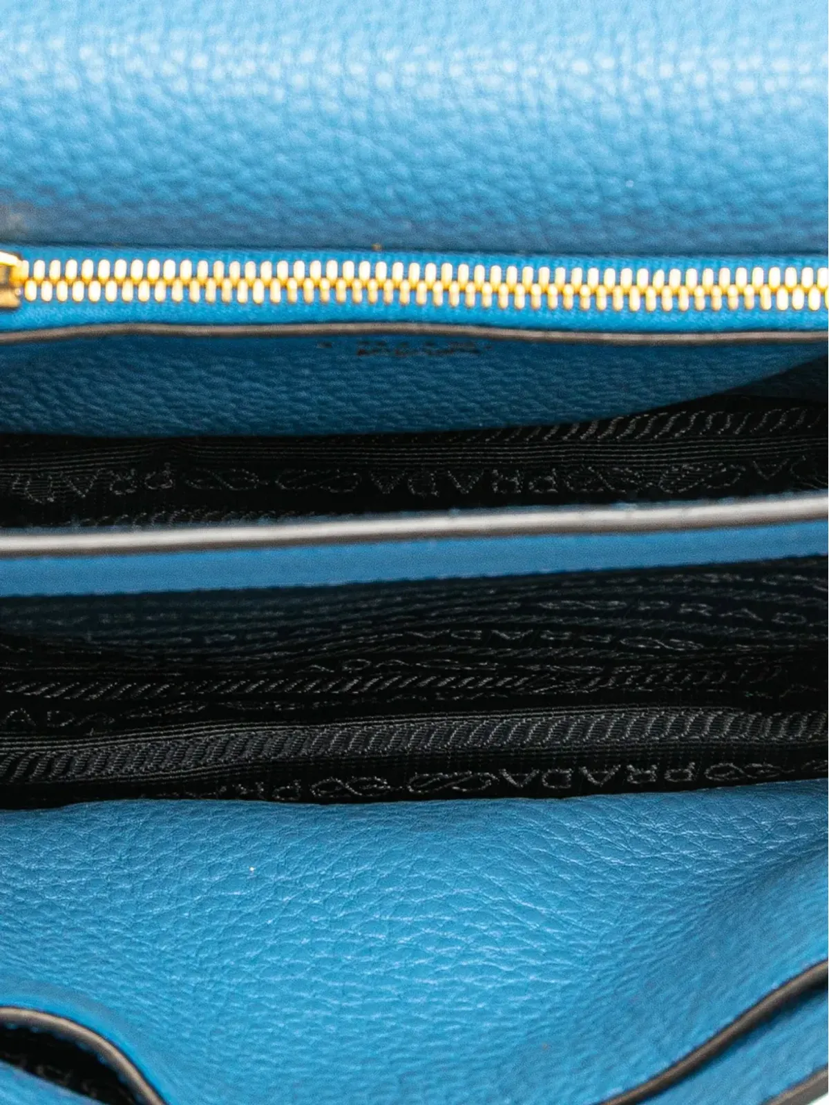 Prada Pre-Owned Vitello Daino フラップ クロスボディバッグ - 画像5