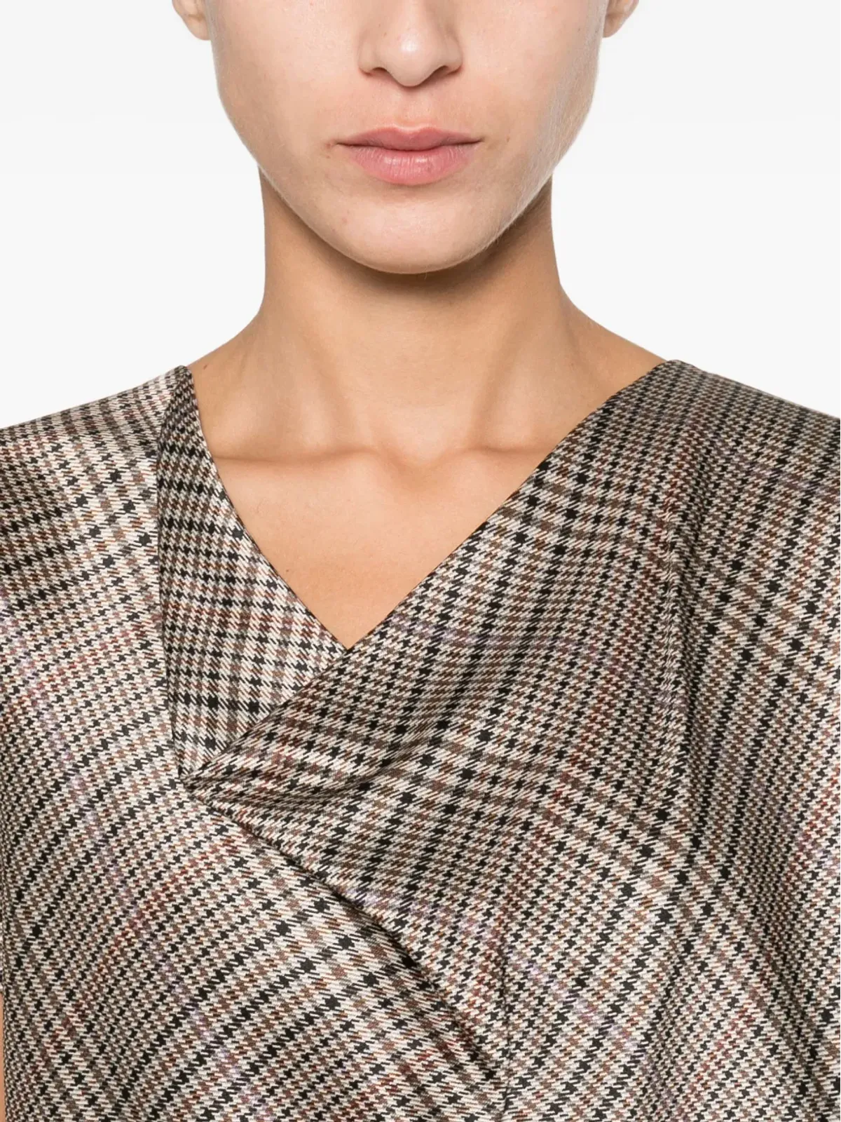Vince チェック柄カウルネックトップ - 画像5