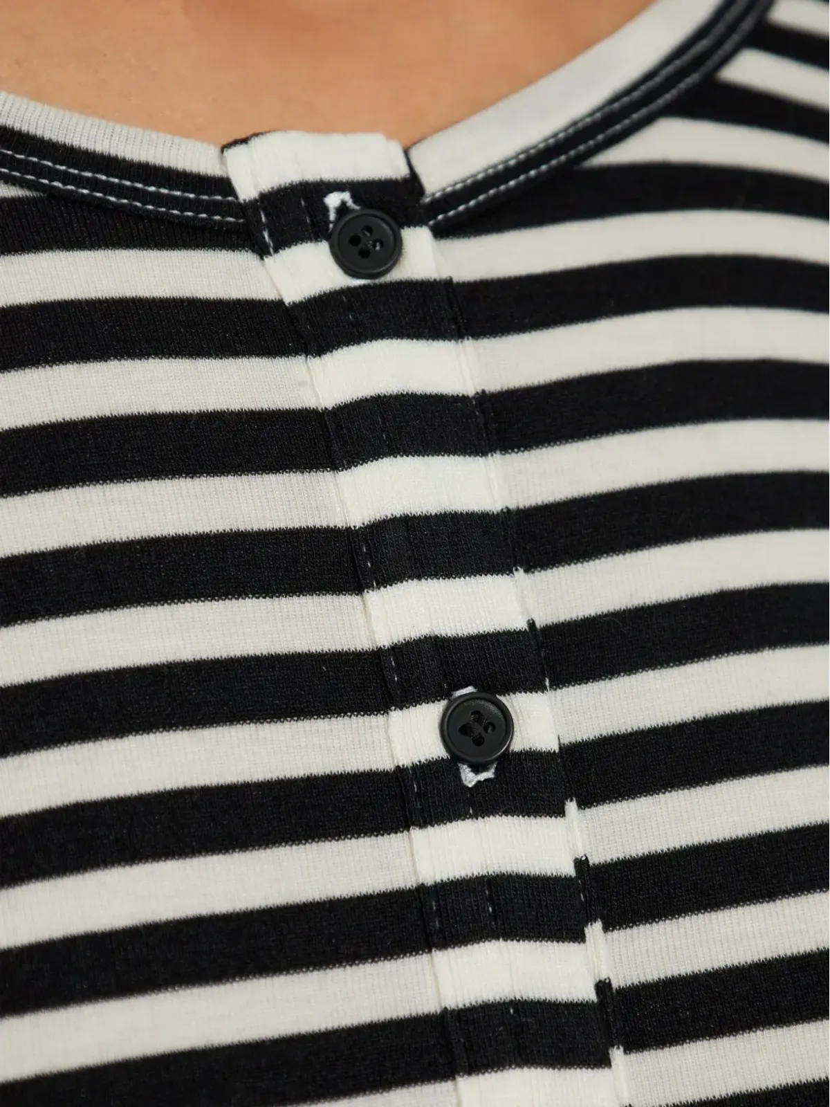 MUNTHE ストライプ柄ボタンフロント長袖Tシャツ - 画像5
