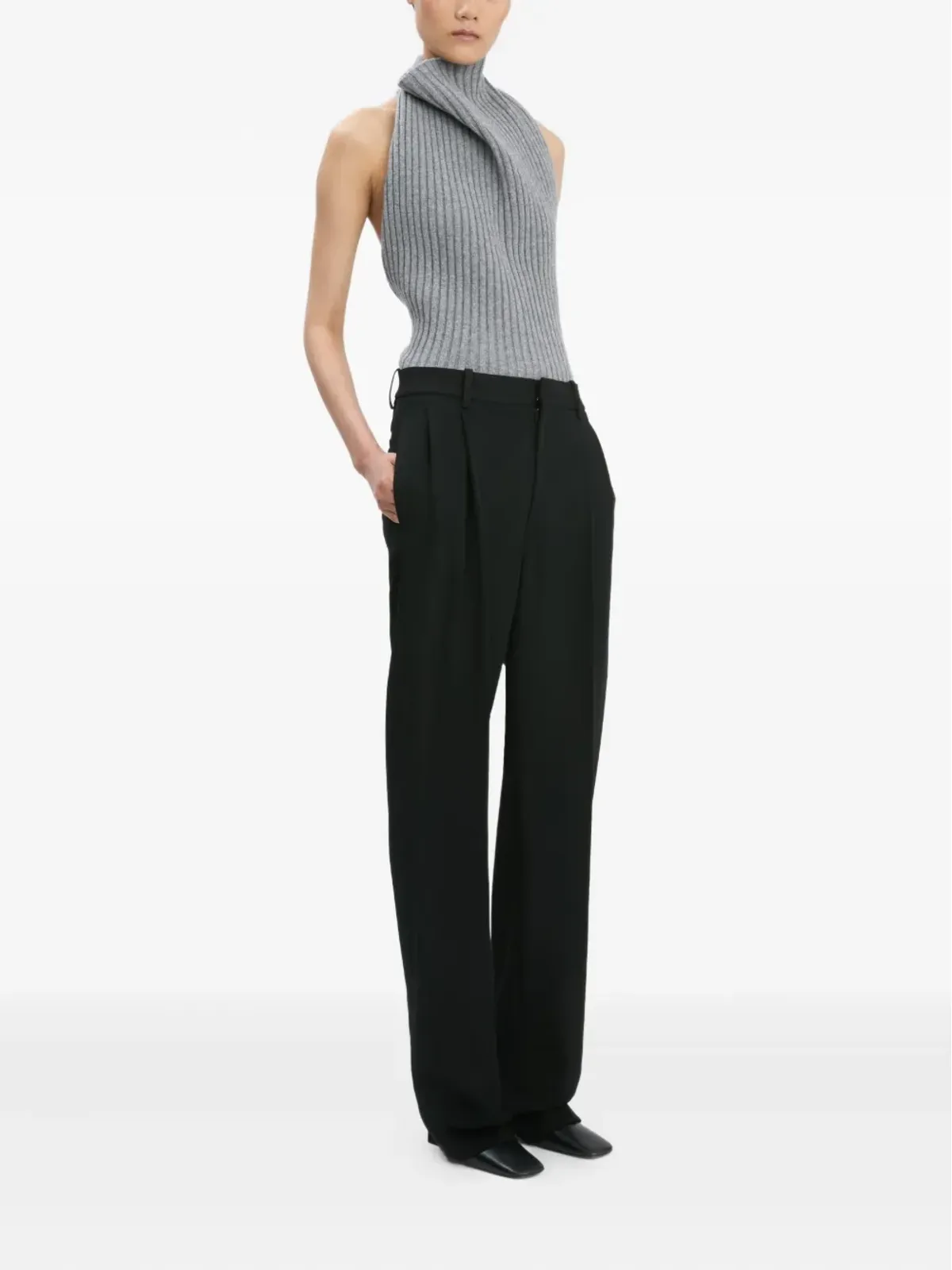 Victoria Beckham グレーのリブ編みホルターネックトップ - 画像2