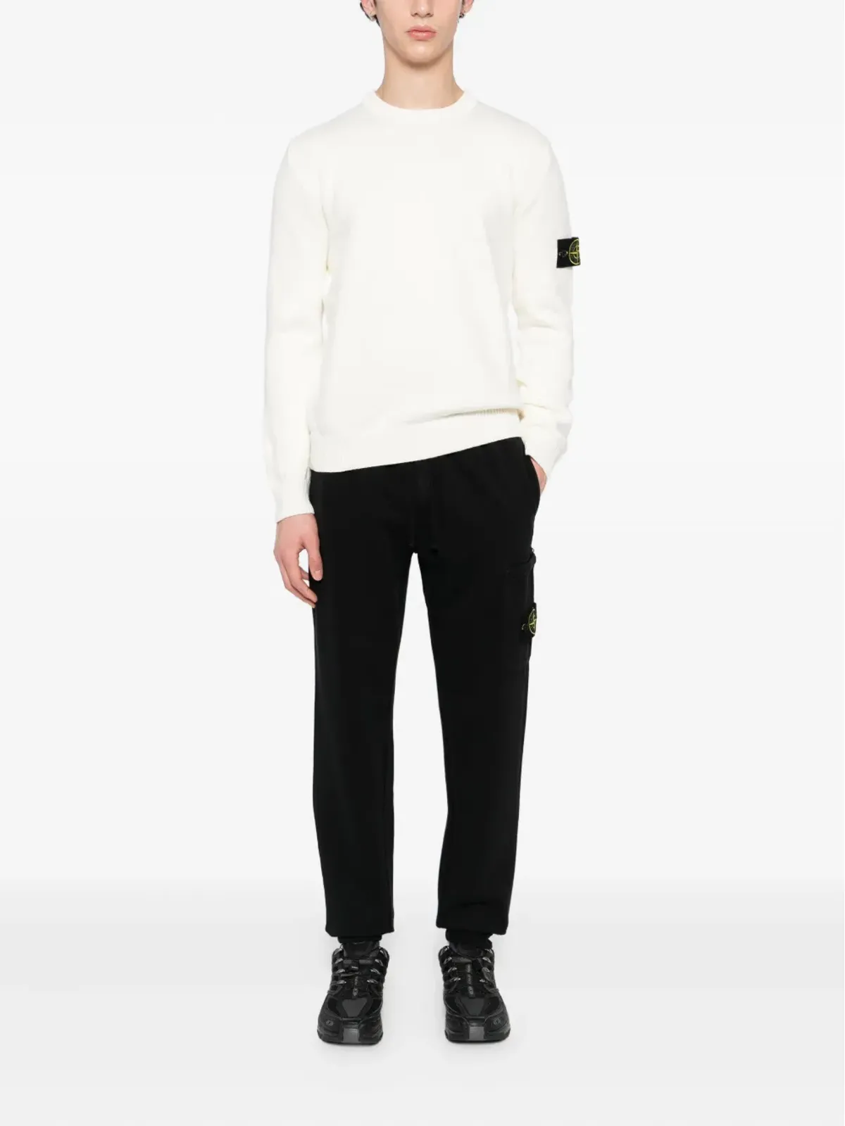 Stone Island ロゴパッチパンツ - 画像2