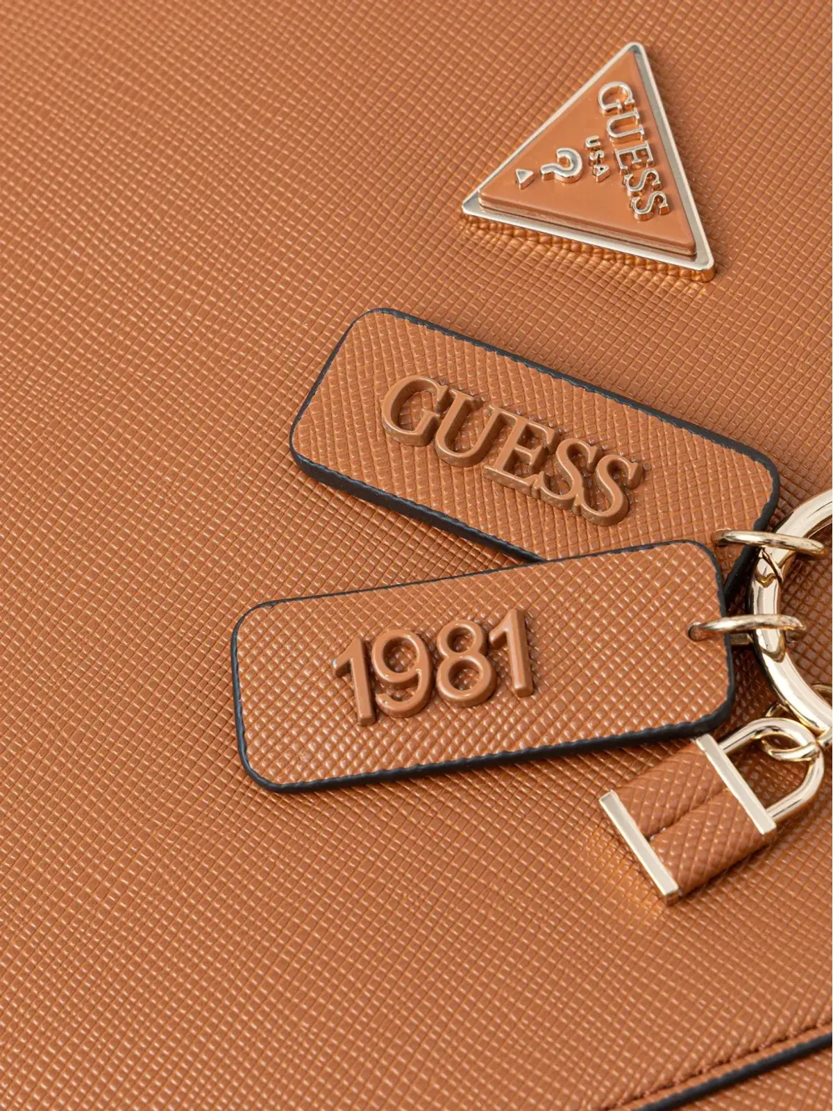 GUESS USA Noelle II ロゴチャーム トートバッグ - 画像5