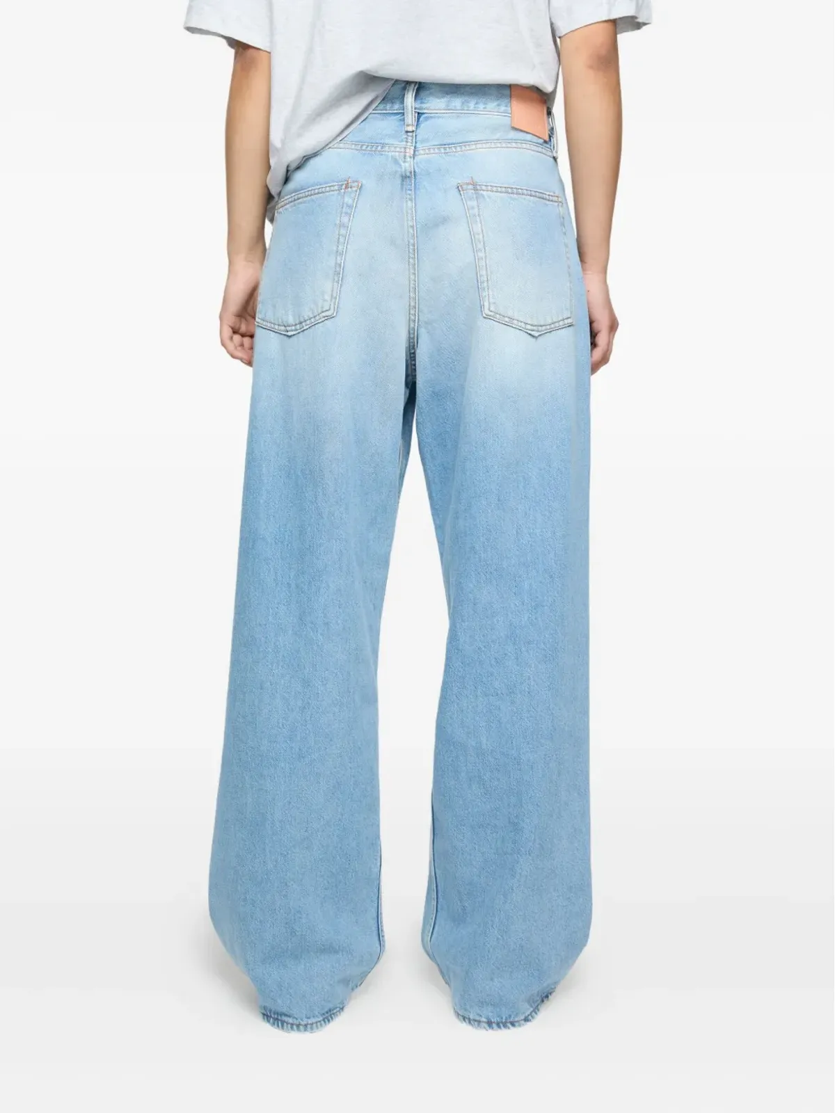 Acne Studios ロゴパッチジーンズ - 画像4
