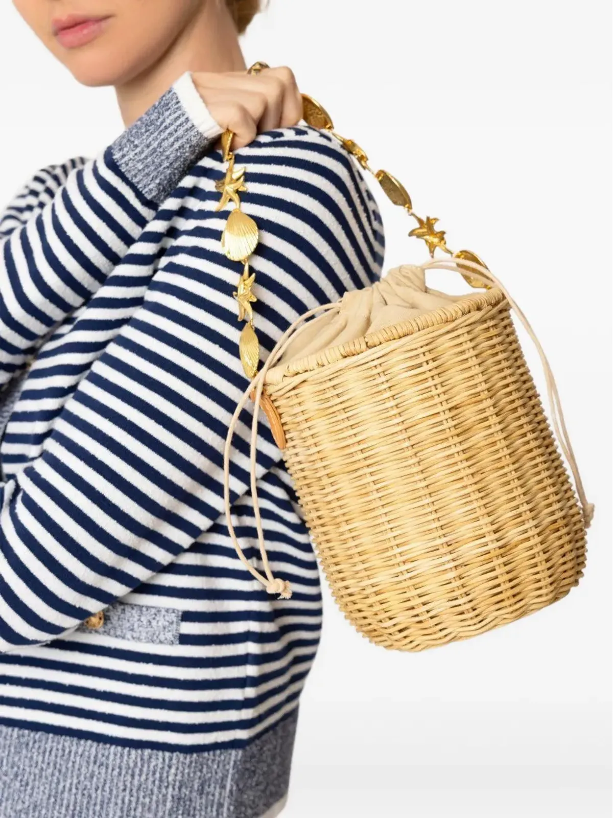 Poolside Island shell-embellished bucket bag - Neutrals - 画像3
