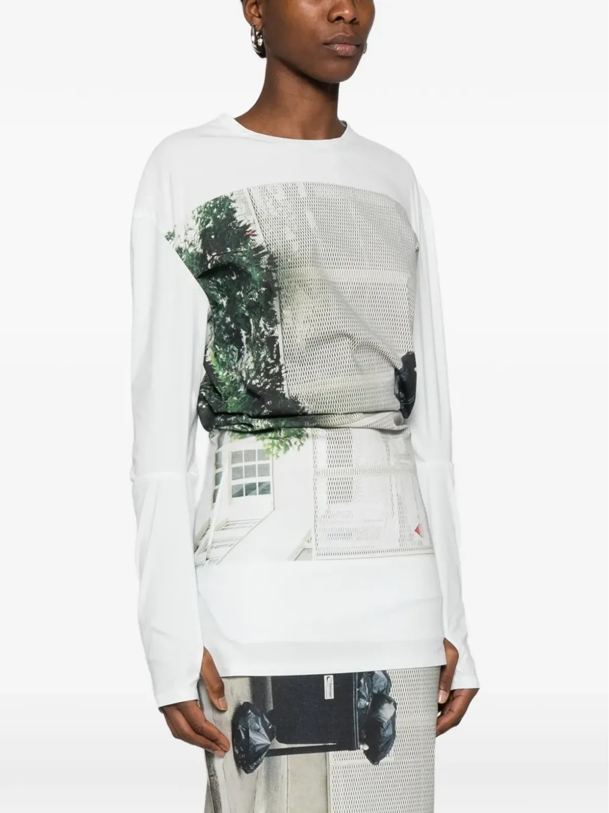 Issey Miyake ストリートビュー グラフィックプリント トップ - 画像3