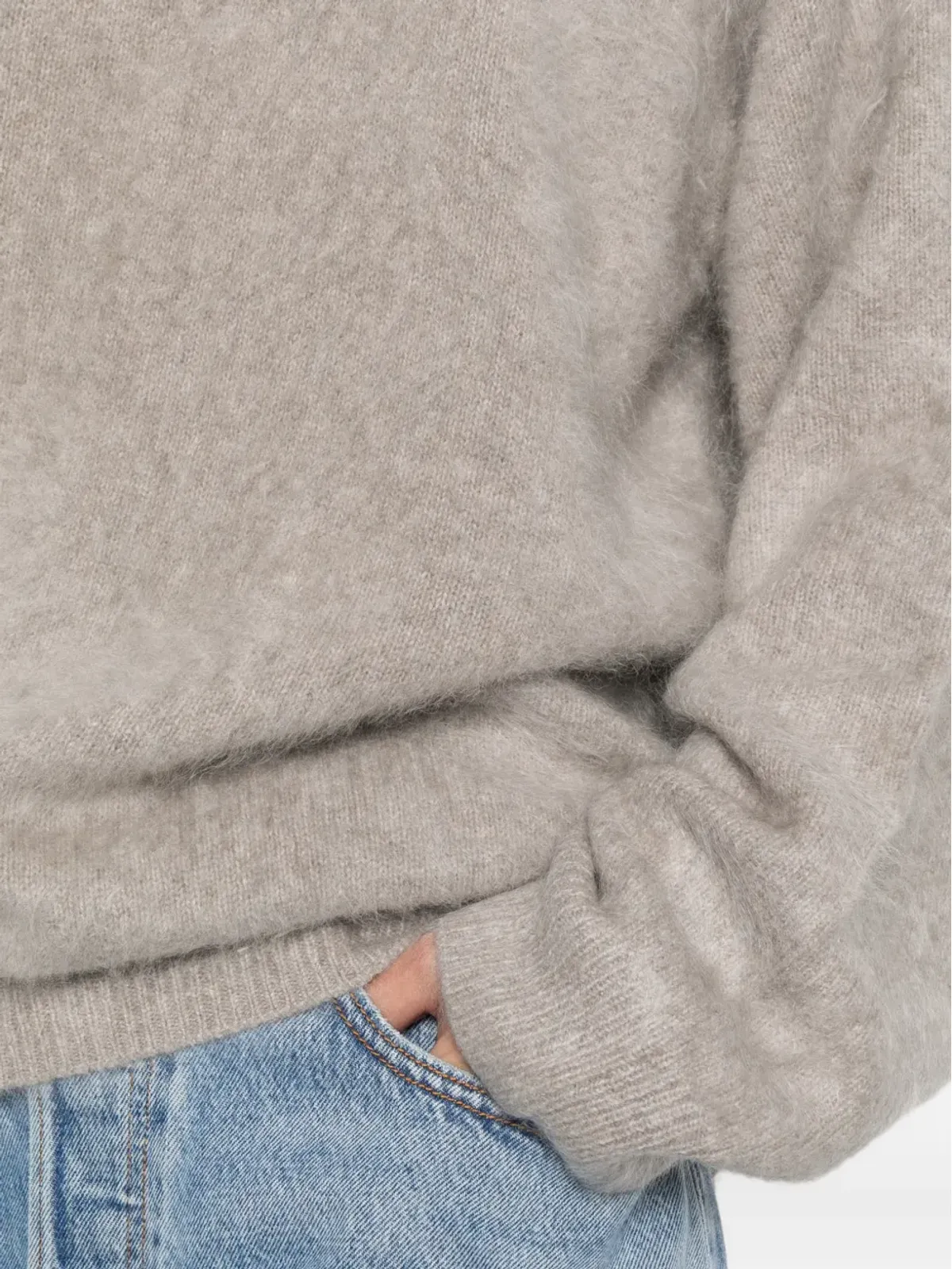 Soft Goat ブラッシュドVネックセーター - 画像5