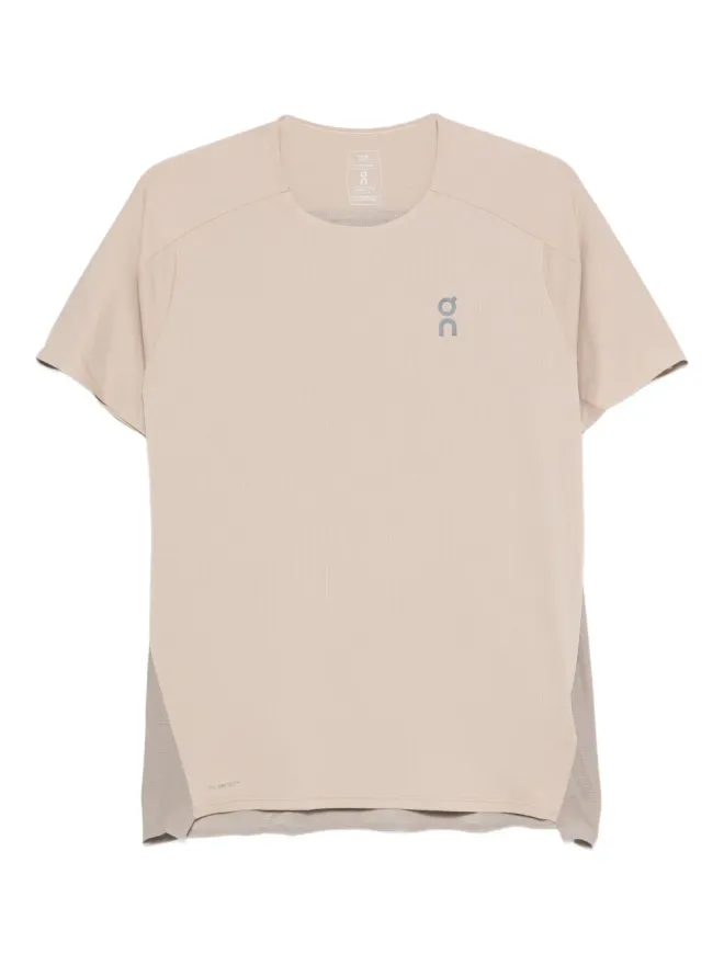 On On パネルデザインTシャツの商品画像