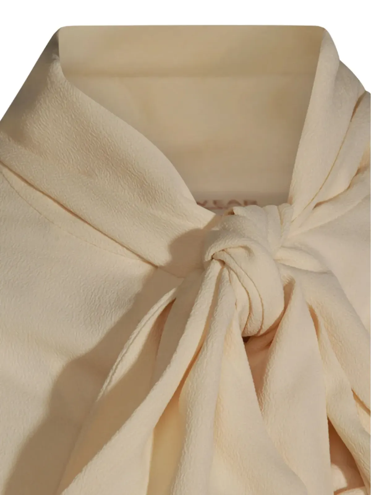 Glanshirt pussy-bow long-sleeve blouse - 画像5