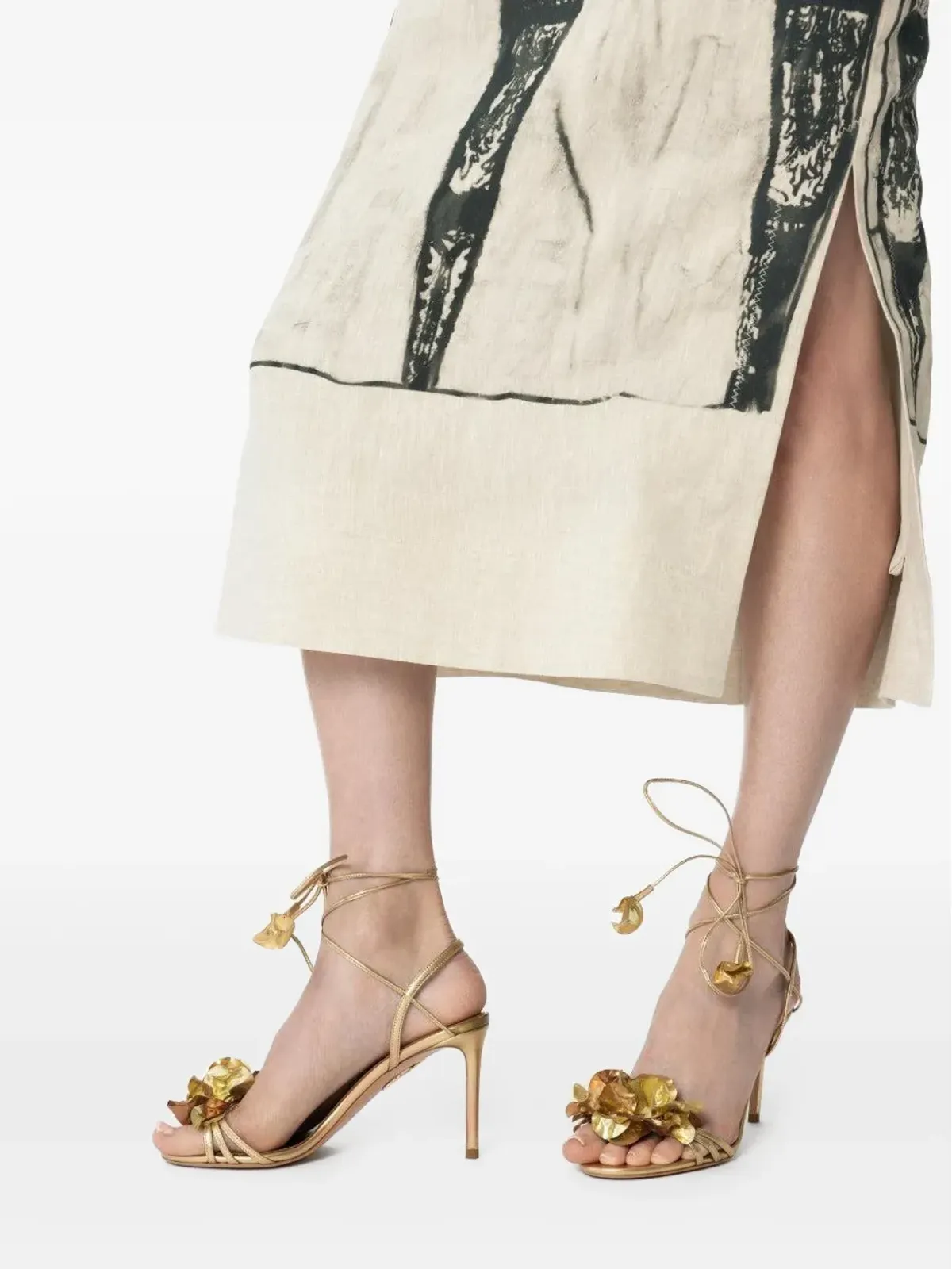 Aquazzura 夏の花モチーフ レースアップサンダル - 画像4