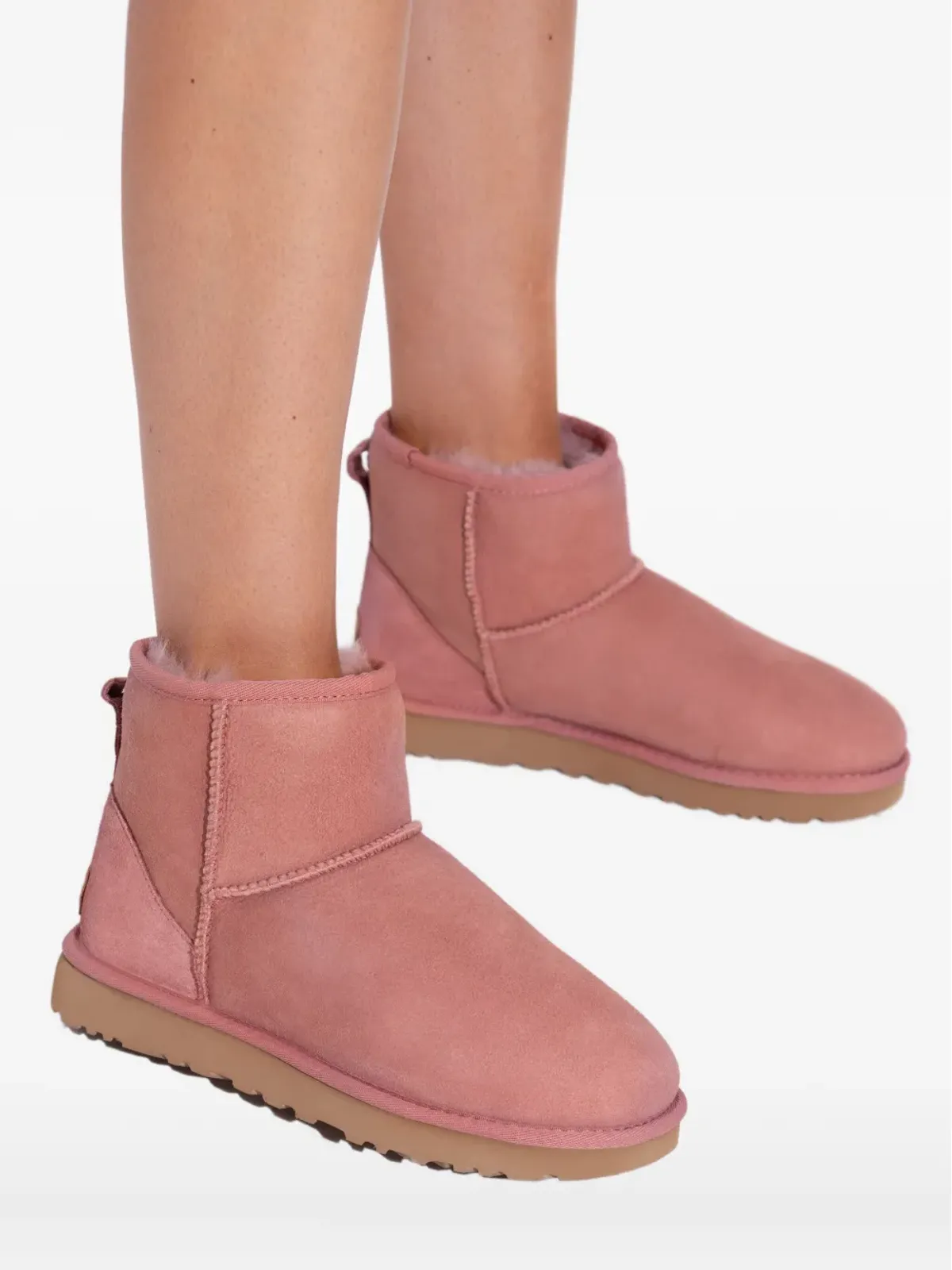 UGG クラシック ミニ II スエード ブーツ ピンク - 画像5