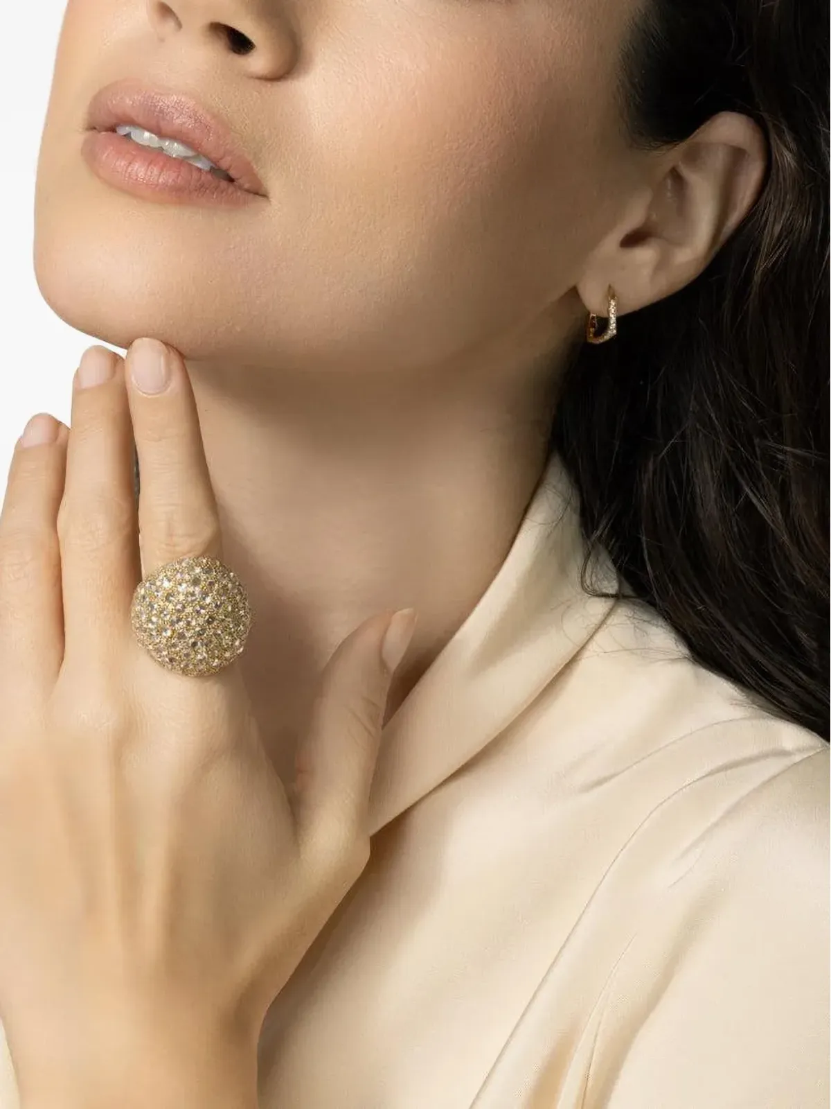 Parulina 18K イエローゴールド ブライア ダイヤモンド ハギー イヤリング - 画像4