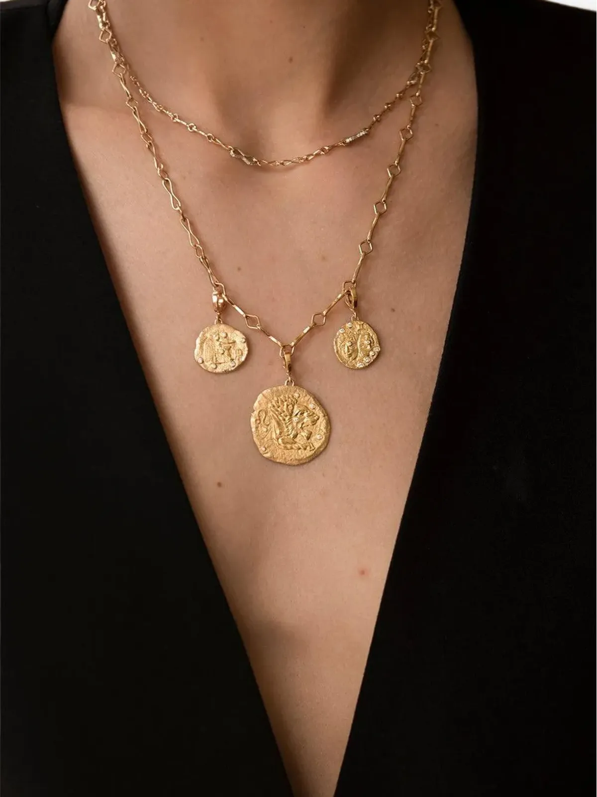 Azlee 18K イエローゴールド アリエス ダイヤモンド ペンダント - 画像2